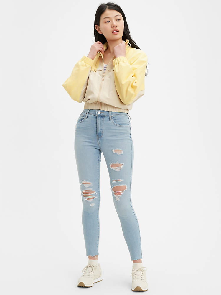 Levi’s up to 75% Off Sale