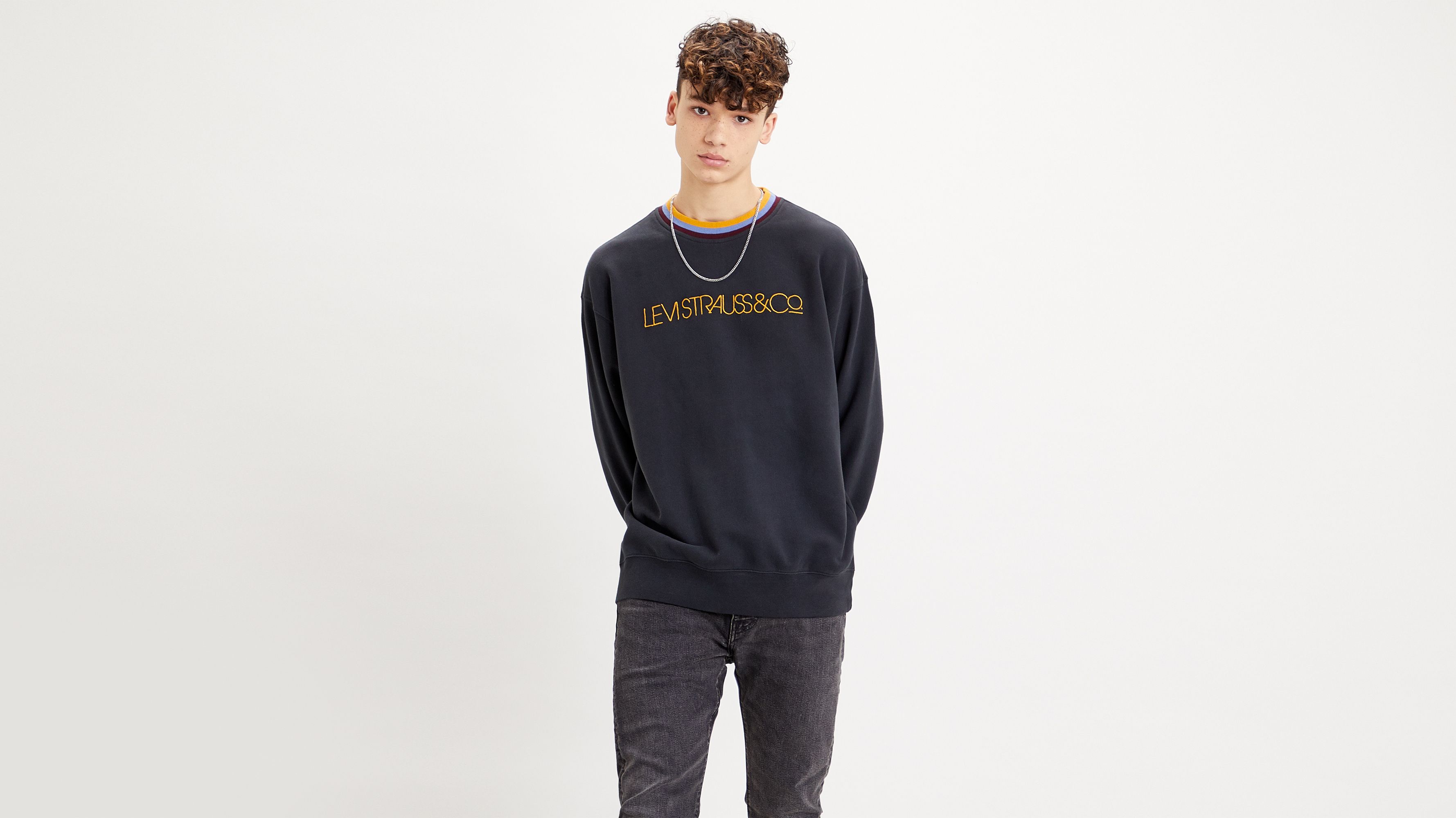 tommy jeans navy sweatshirt