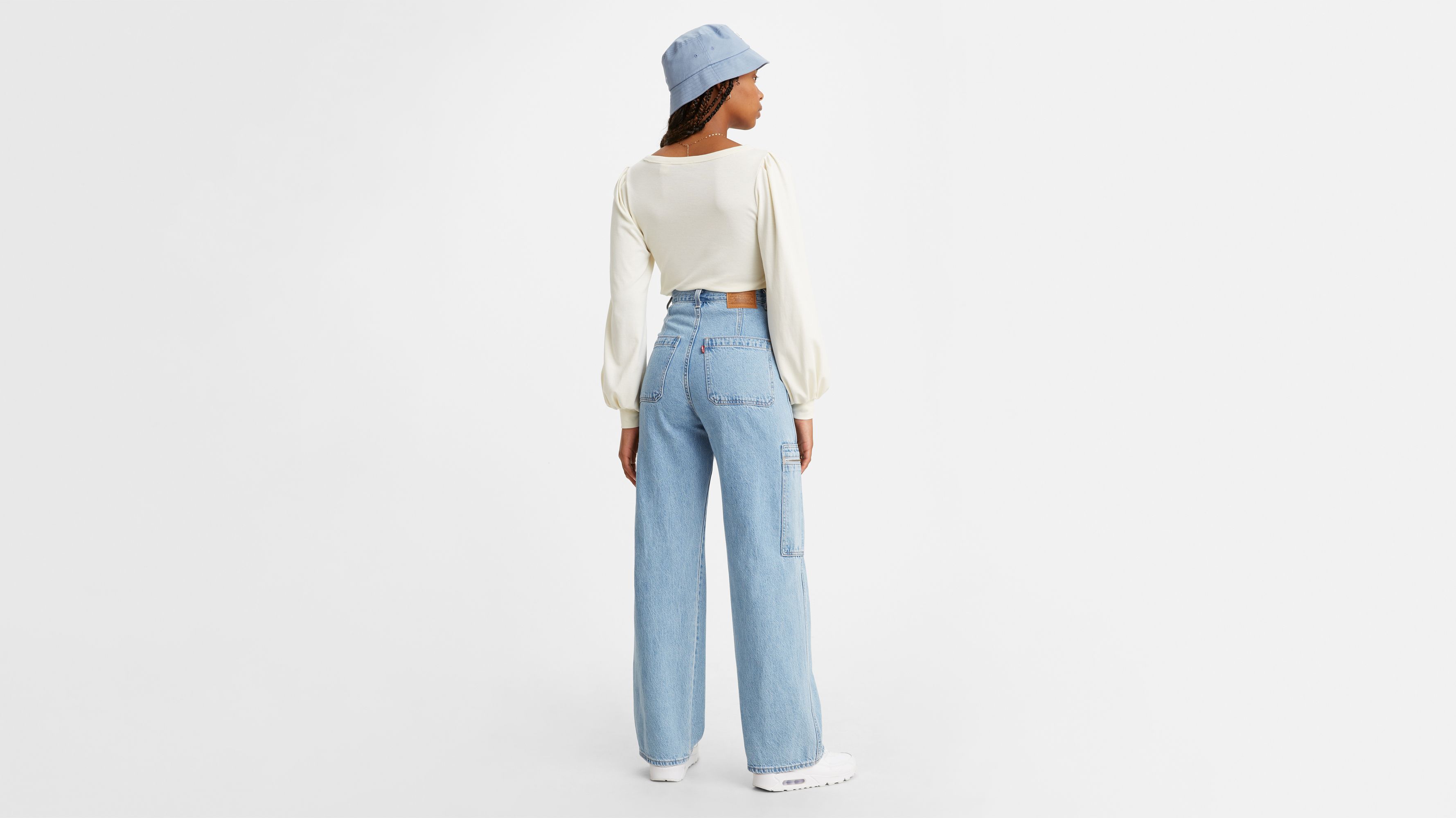womens levis with elastic waist