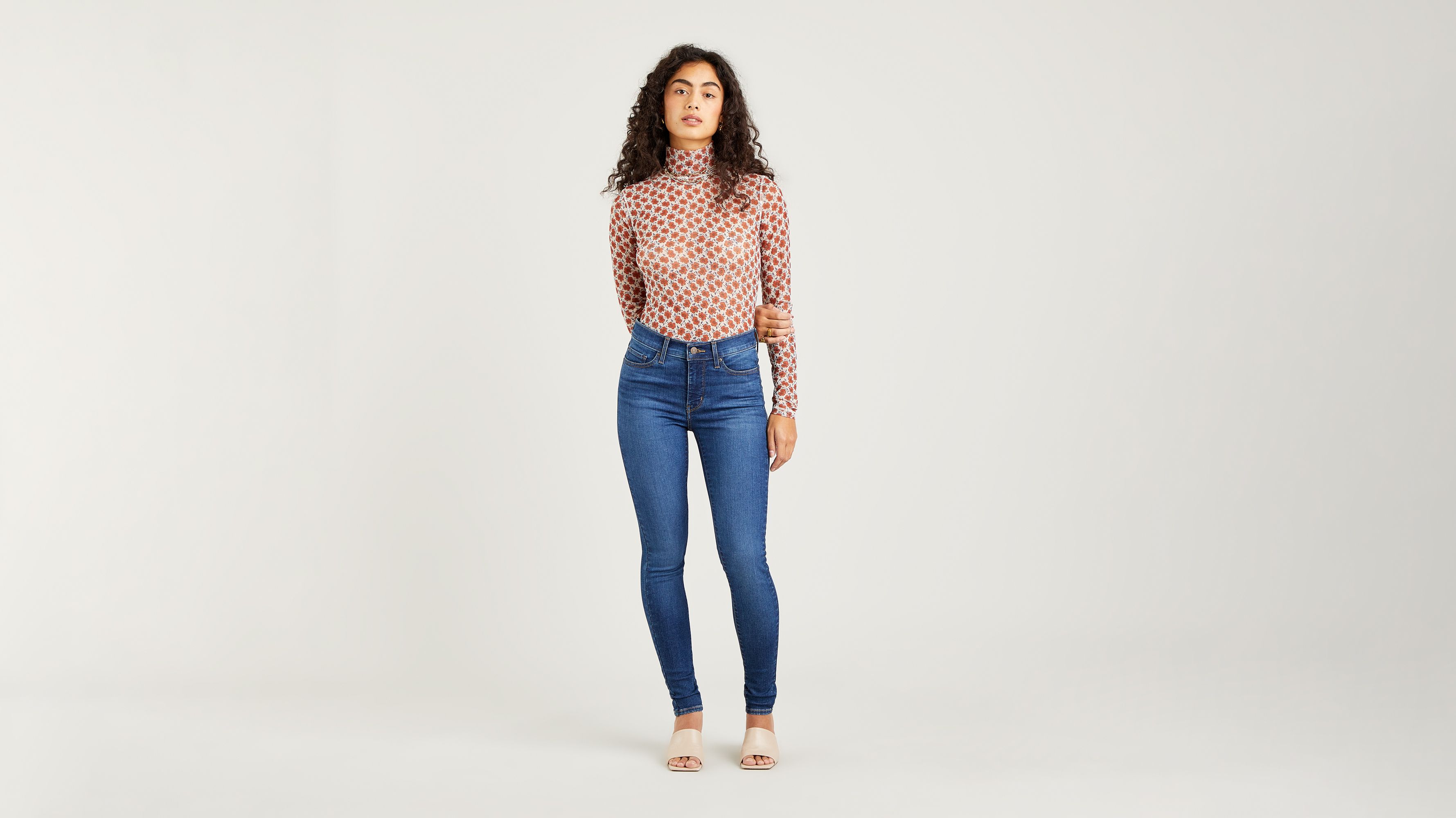 levi's blue skinny jeans