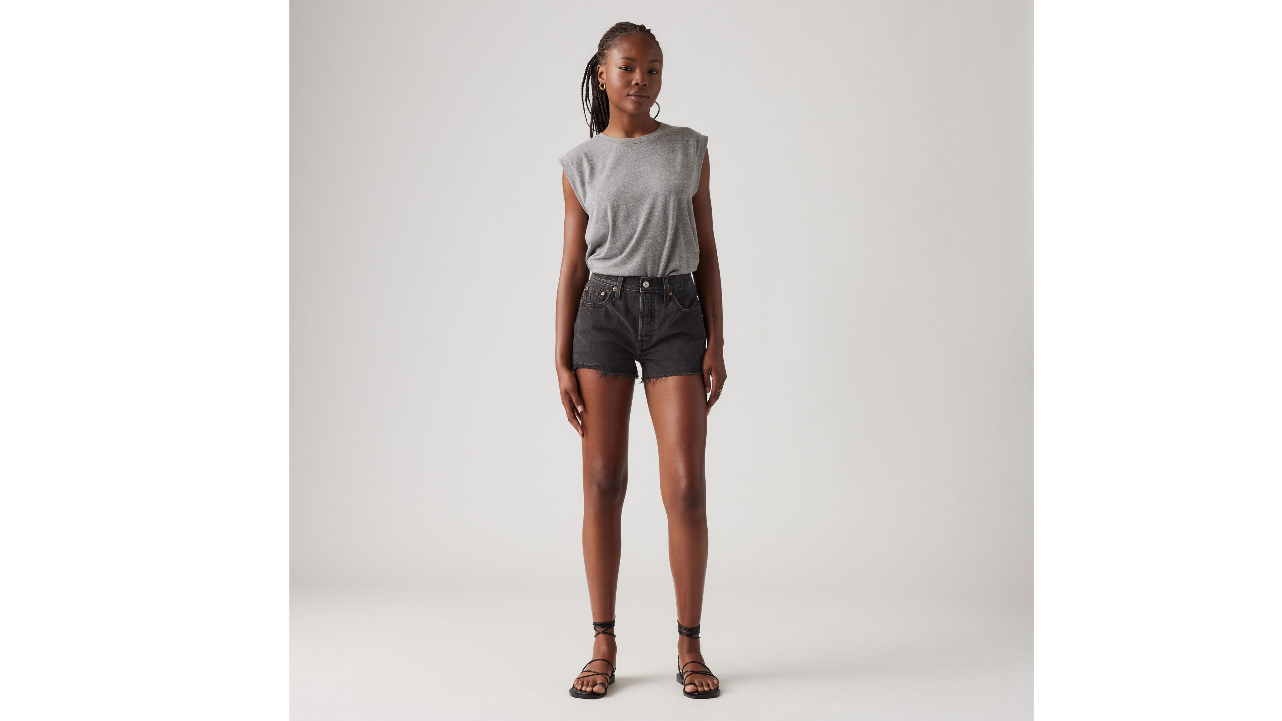 levi shorts woman