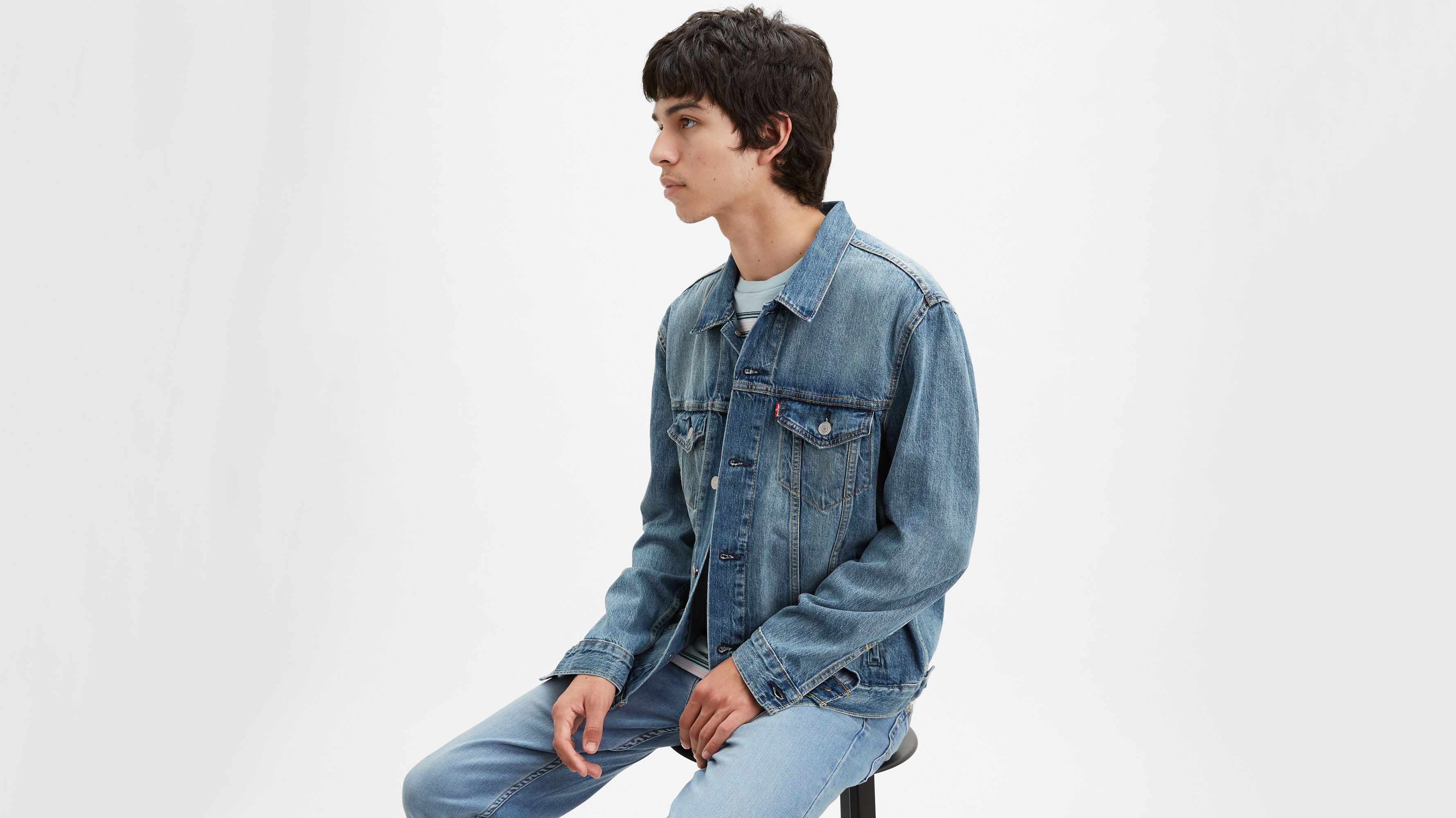 levi's killebrew denim trucker jacket in light wash