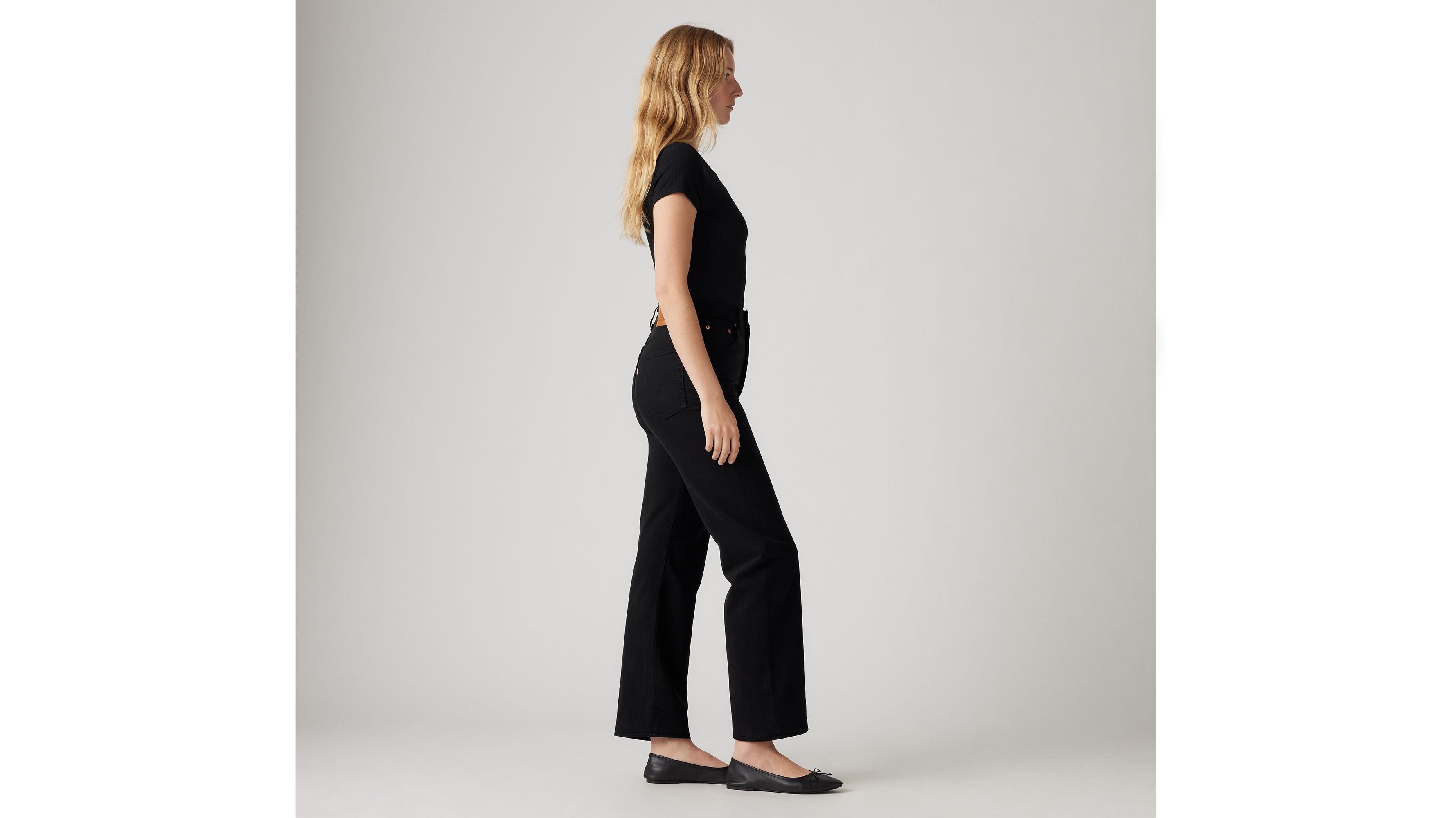 Shop Levi's Ribcage Straight Ankle Jeans In Black Sprout