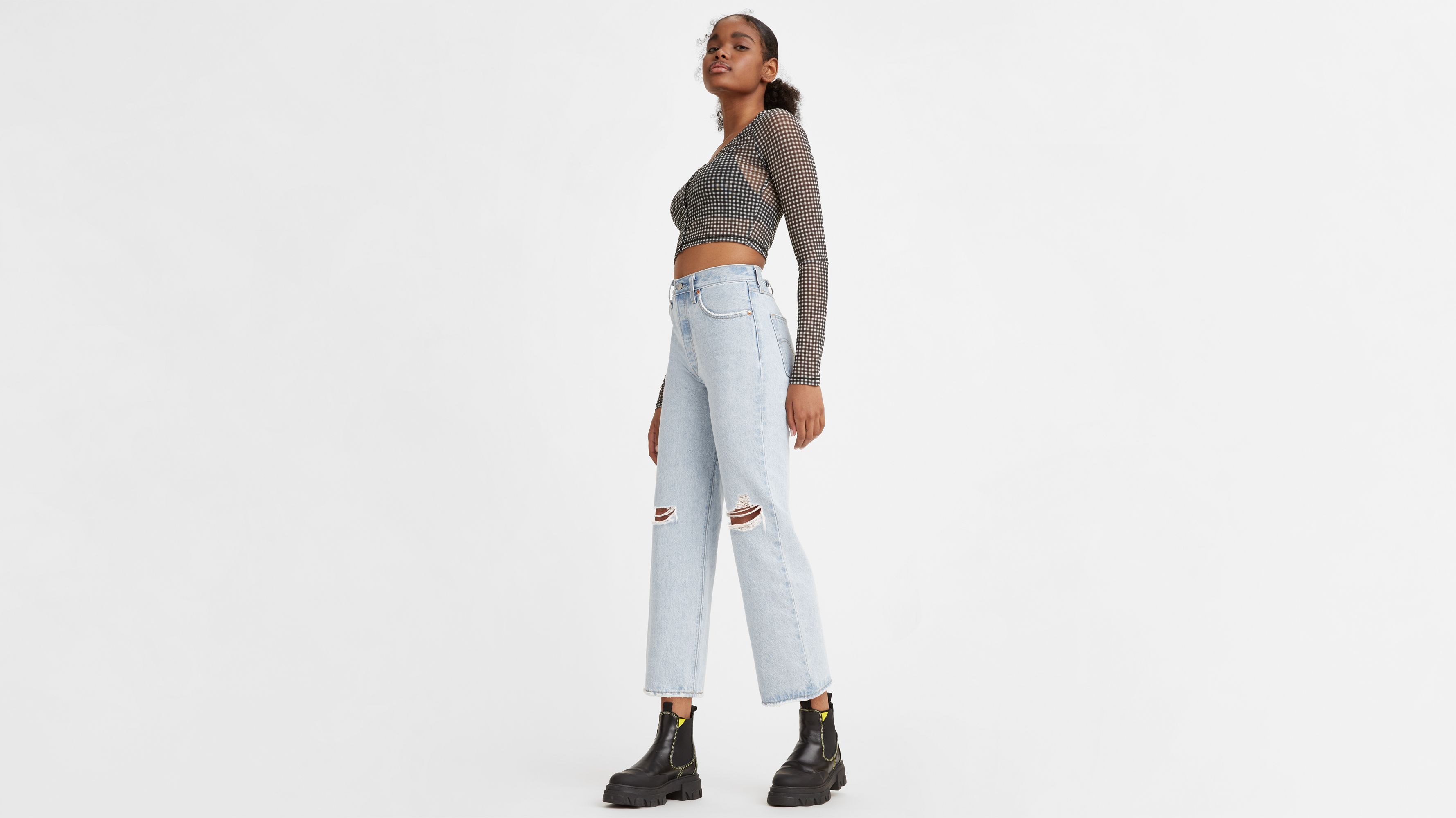 Levi's ribcage straight leg ankle jeans in mid wash