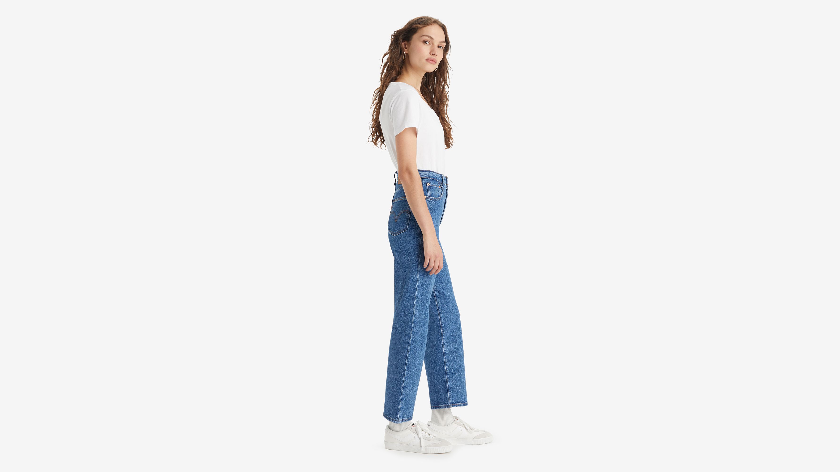 Levi's Women's Classic Straight Stretch Mid Rise Easy Fit Straight Leg  Jeans - Cobalt Dip