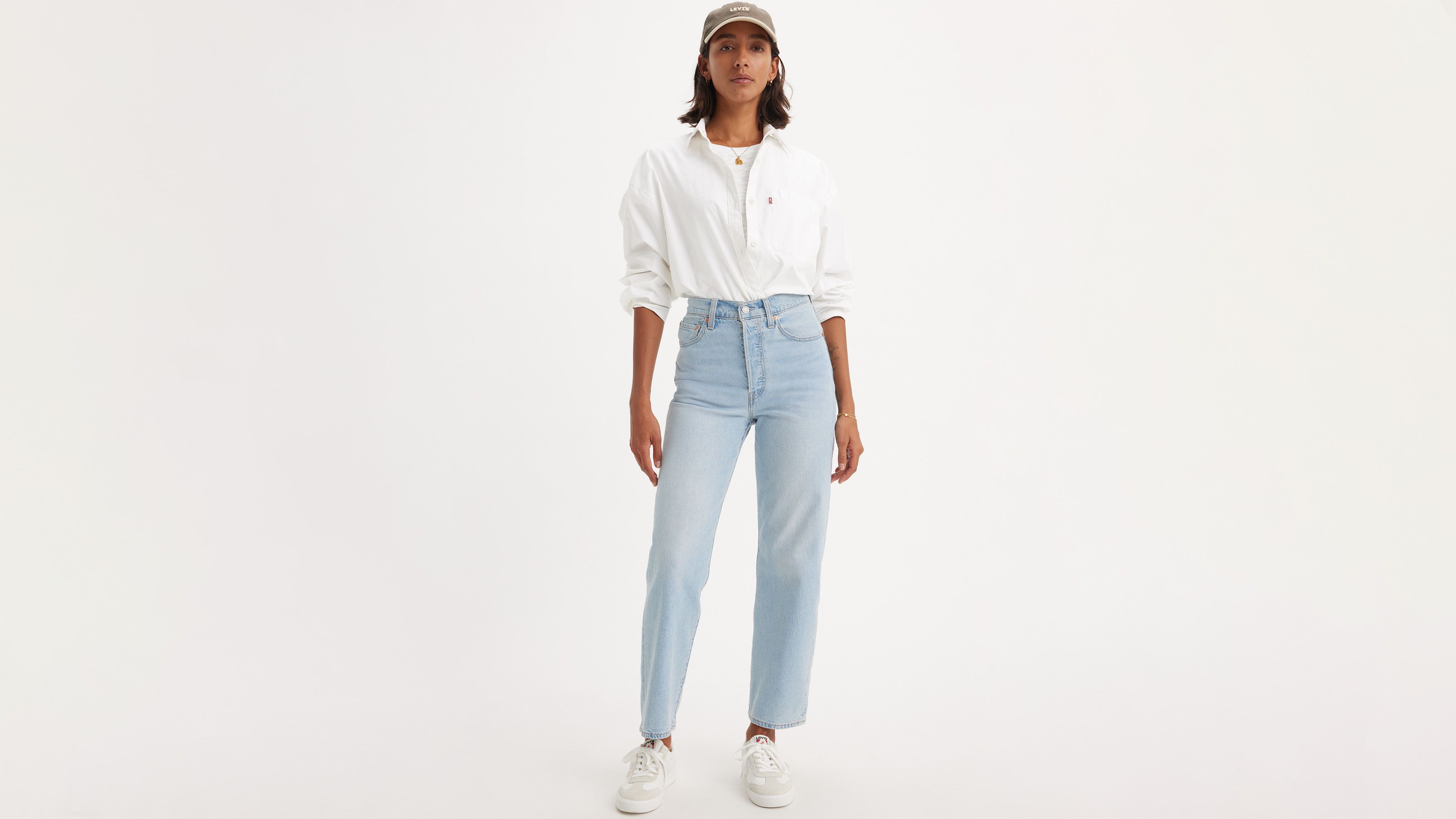 These Levi's Ribcage Straight Ankle Jeans Are About To Become Your New  Faves — And They're Up To 40% Right Now