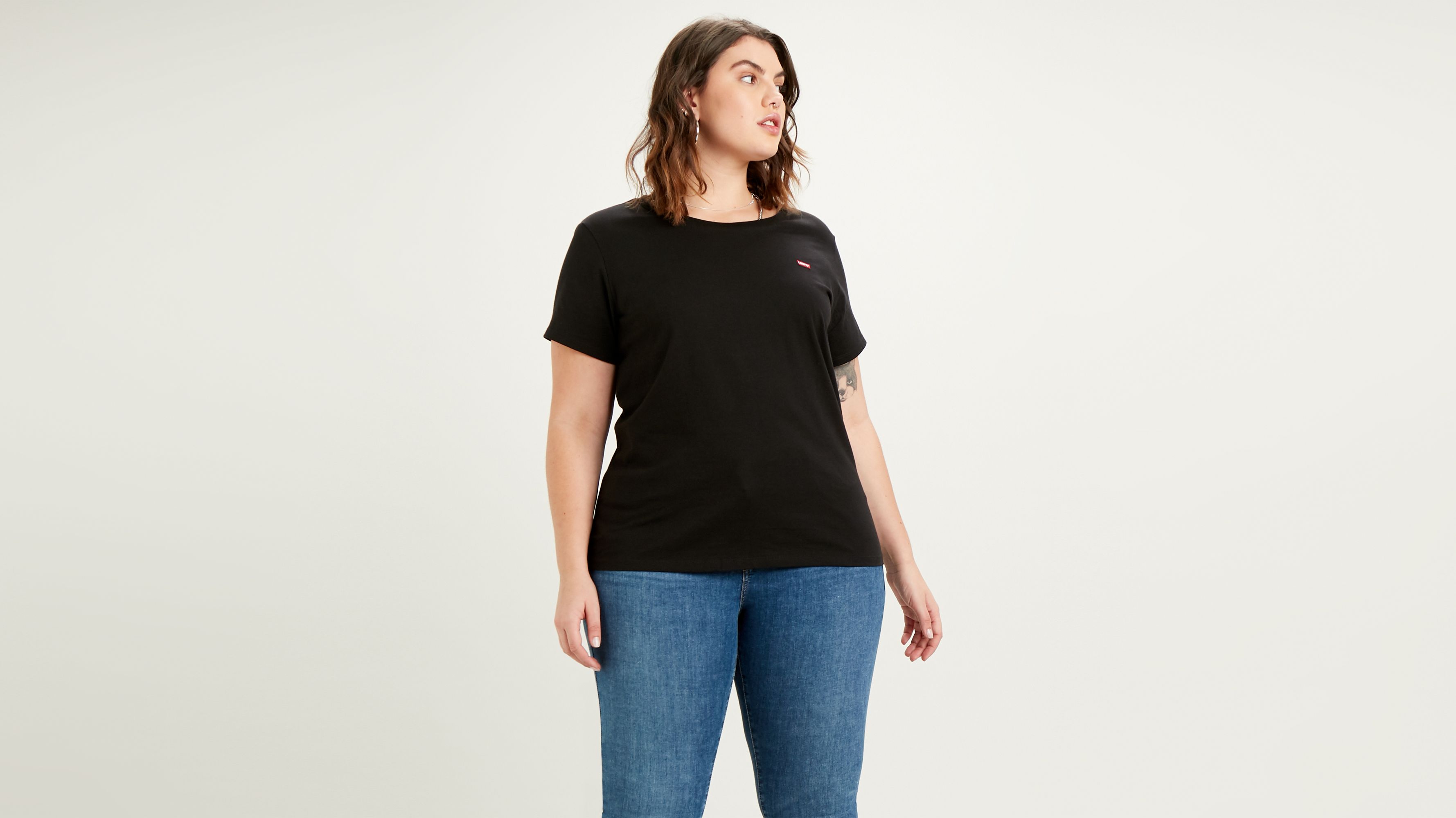 levi's perfect crew tee