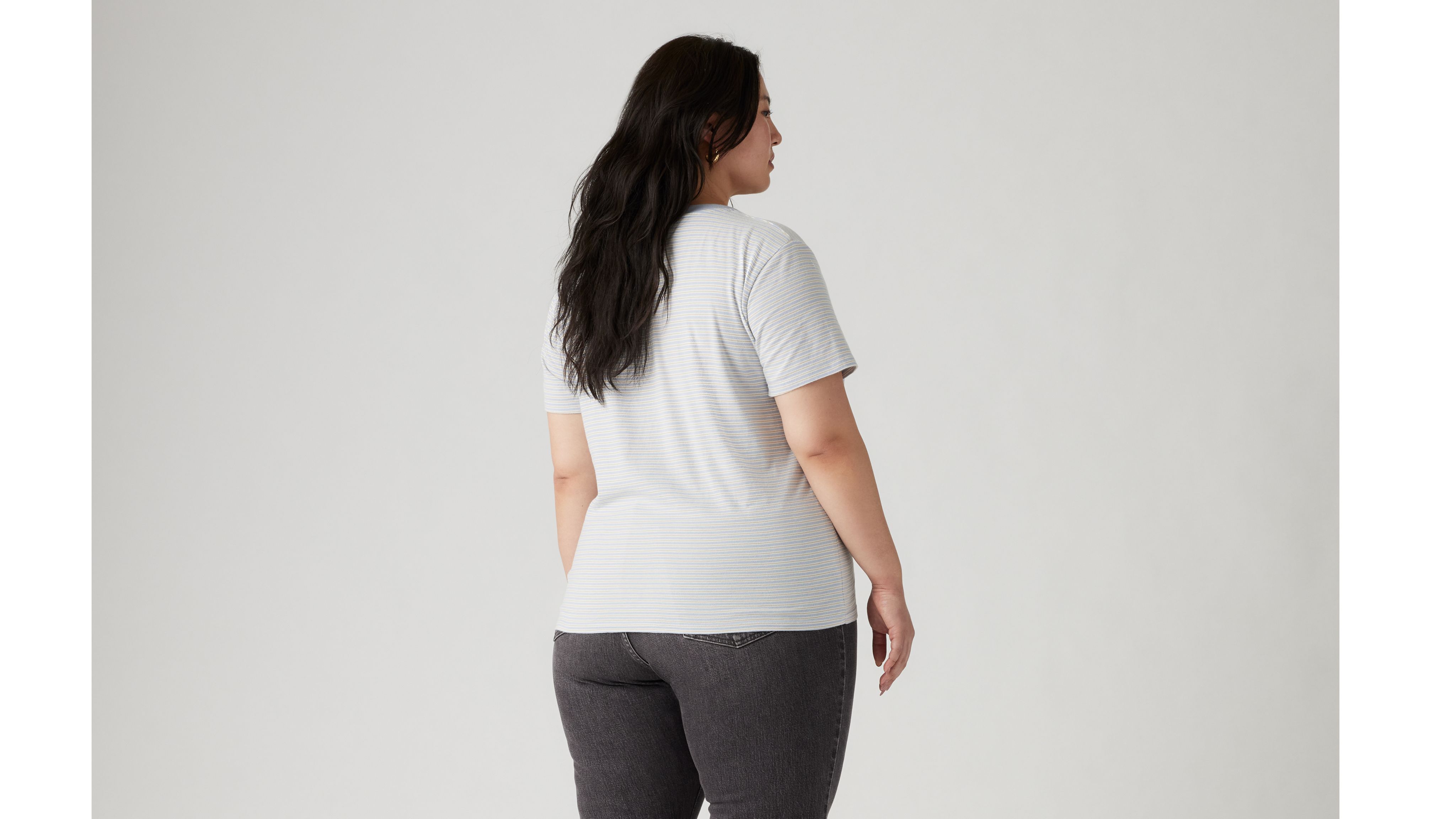 734780044-back-pdp?$onmodelback$