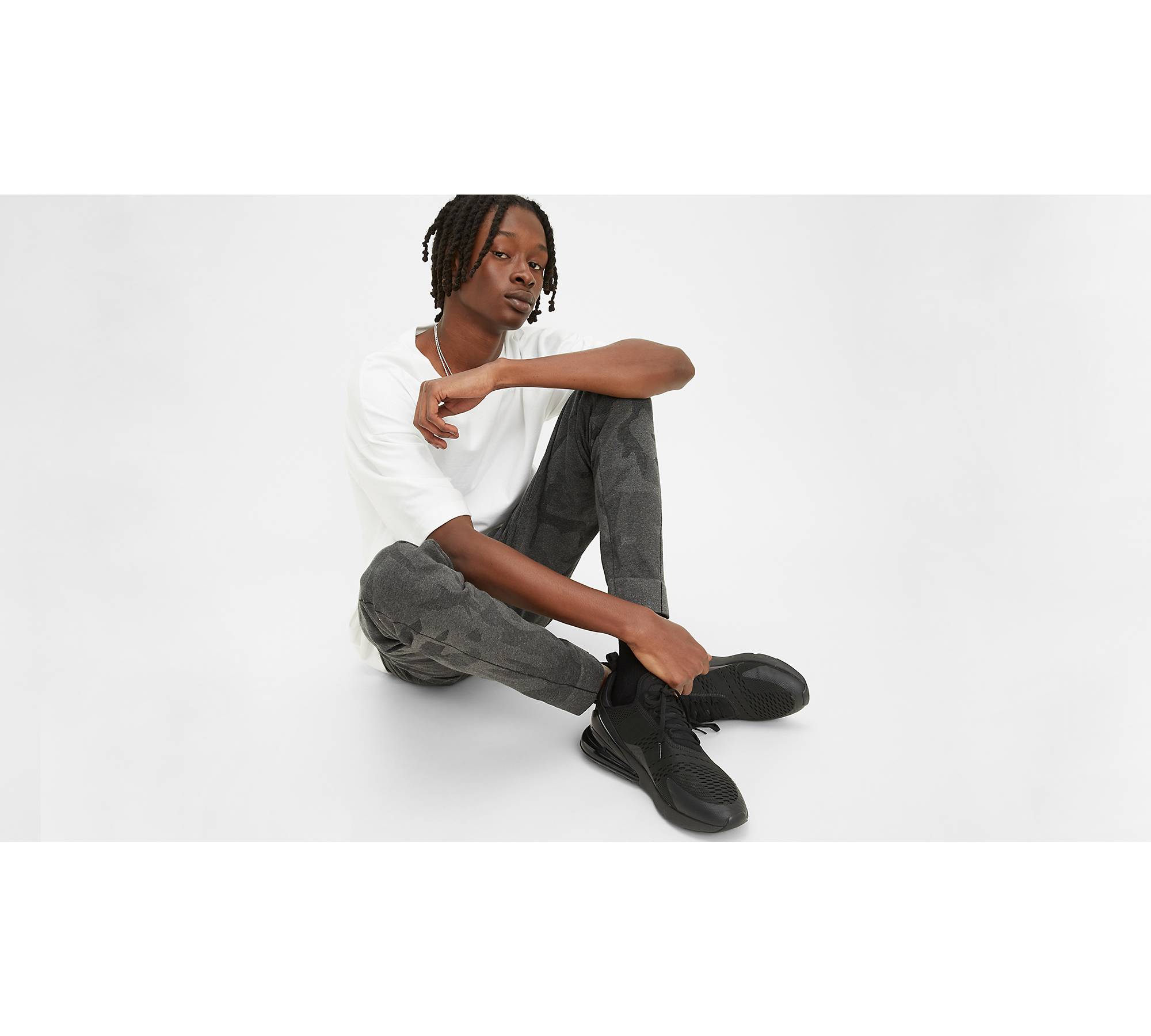 Levi's® Engineered Jeans™ Taper Knit Logo Jogger Pants - Black | Levi's® US
