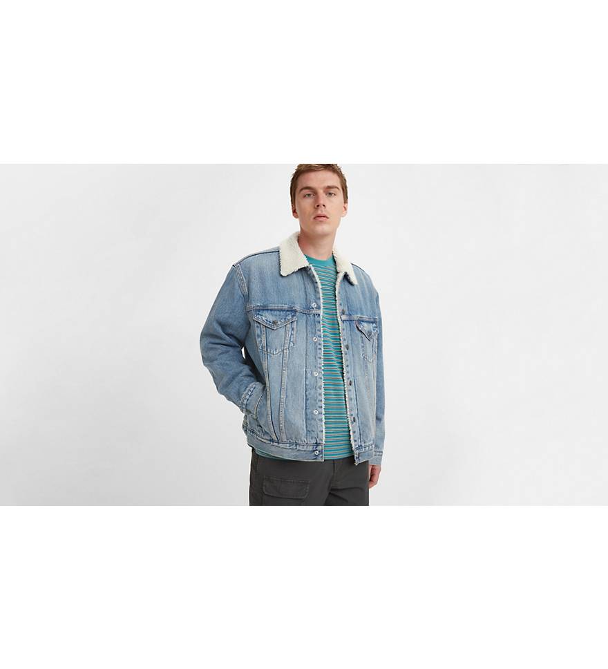 Vintage Relaxed Fit Sherpa Trucker Jacket   Light Wash   Levi's® US