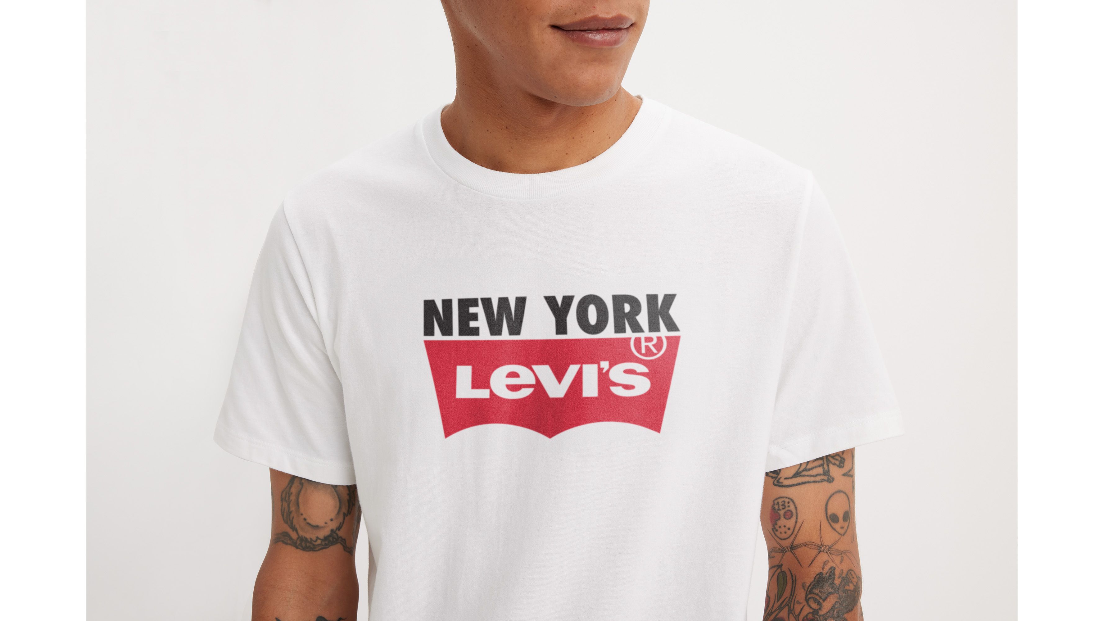 Levi's® Logo New York Tee 4