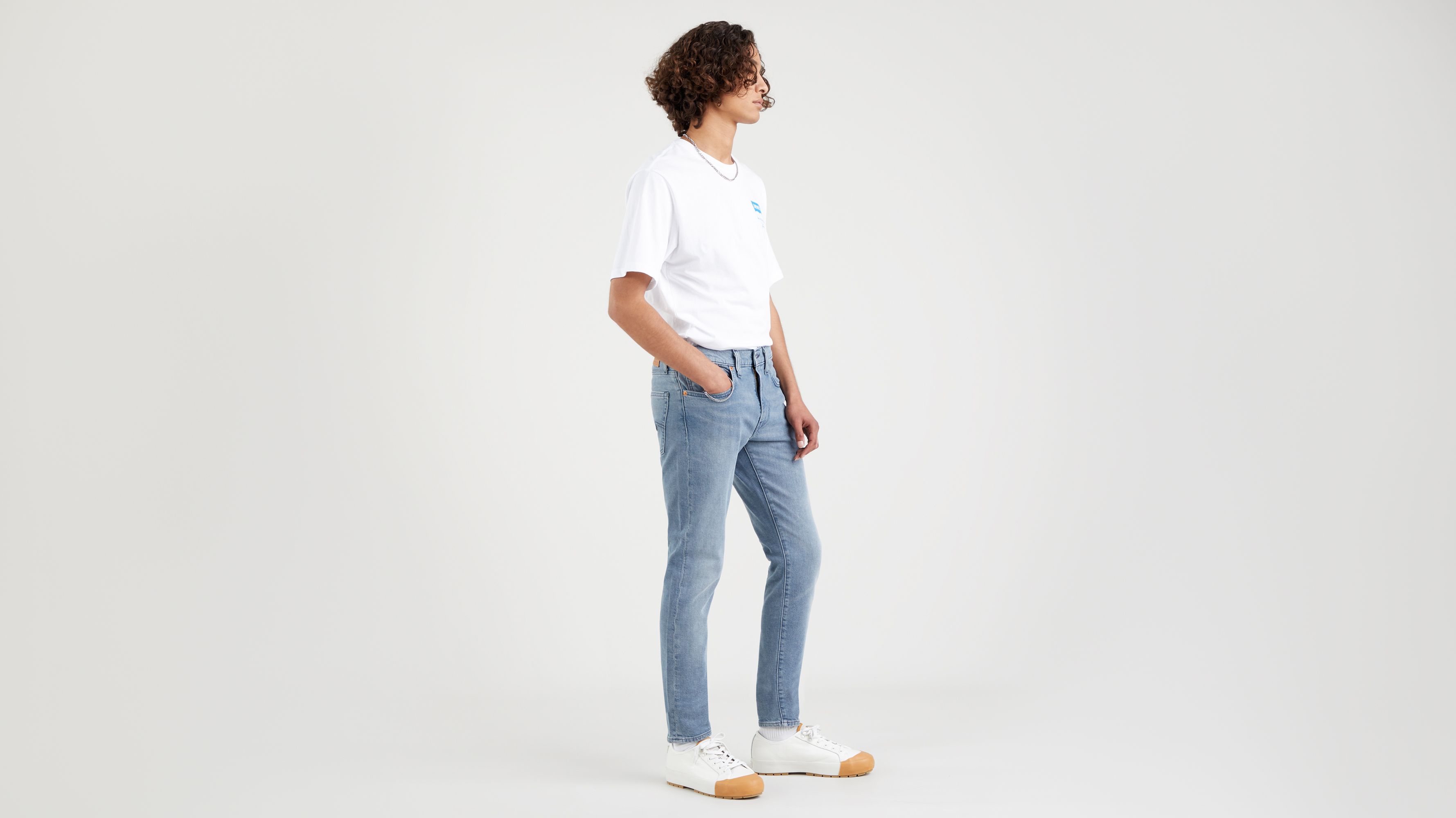 levi's skinny taper fit