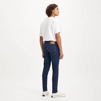 Jeans ajustados y de corte cónico 3