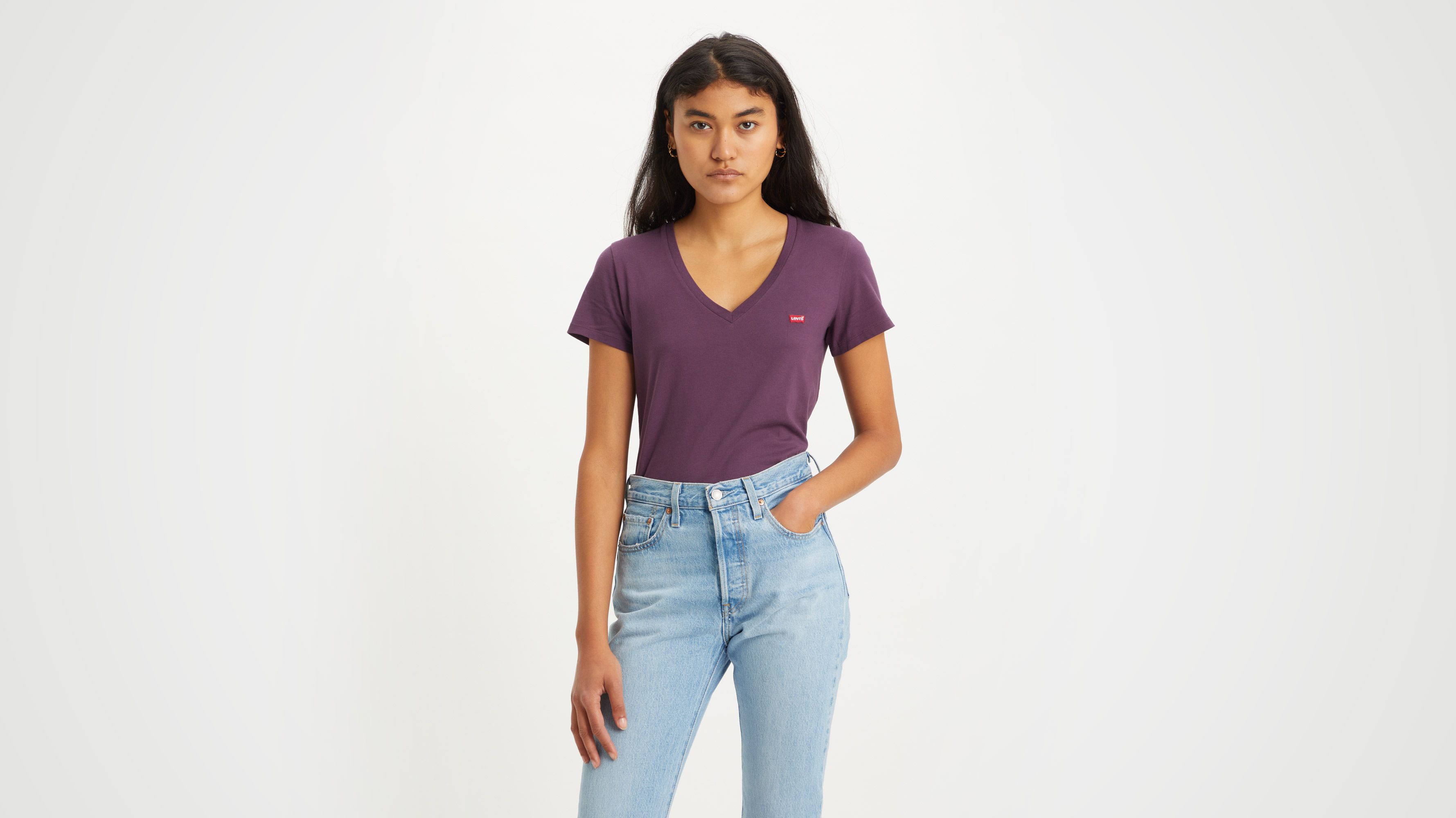 The Perfect V-Neck Tee 4