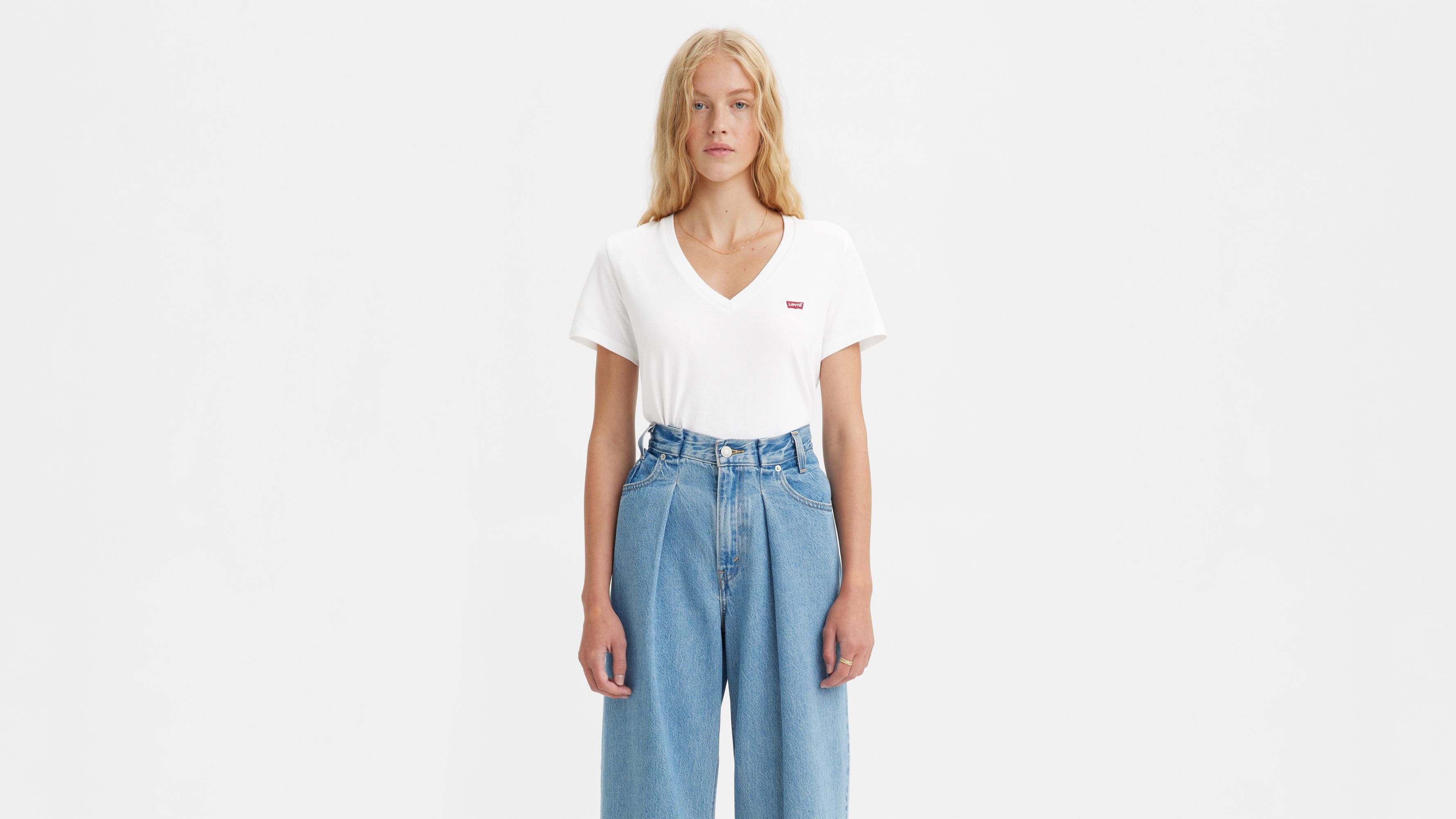 Perfect V-neck Tee - White | Levi's® GB