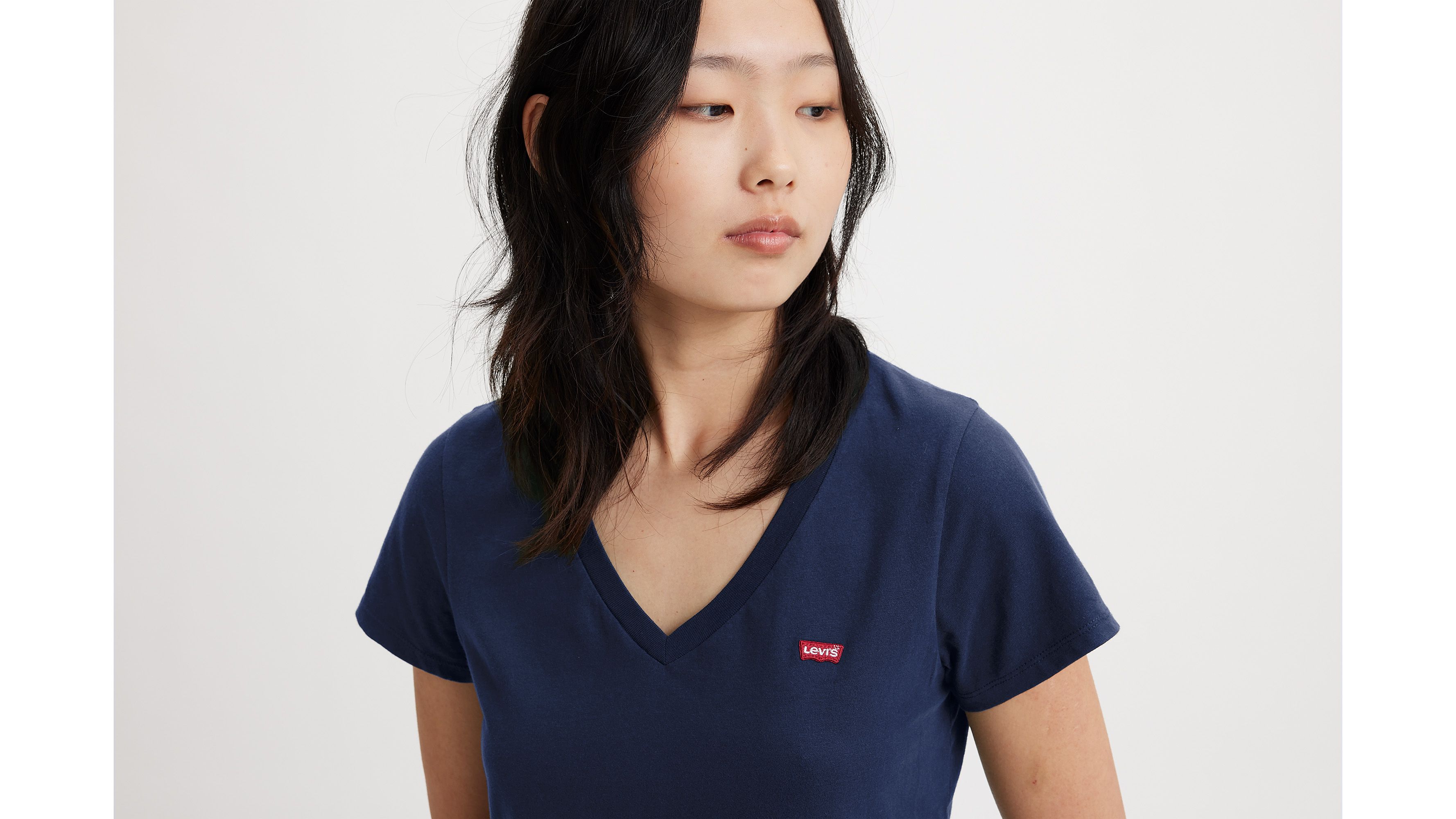 The Perfect T-Shirt mit V-Ausschnitt 4