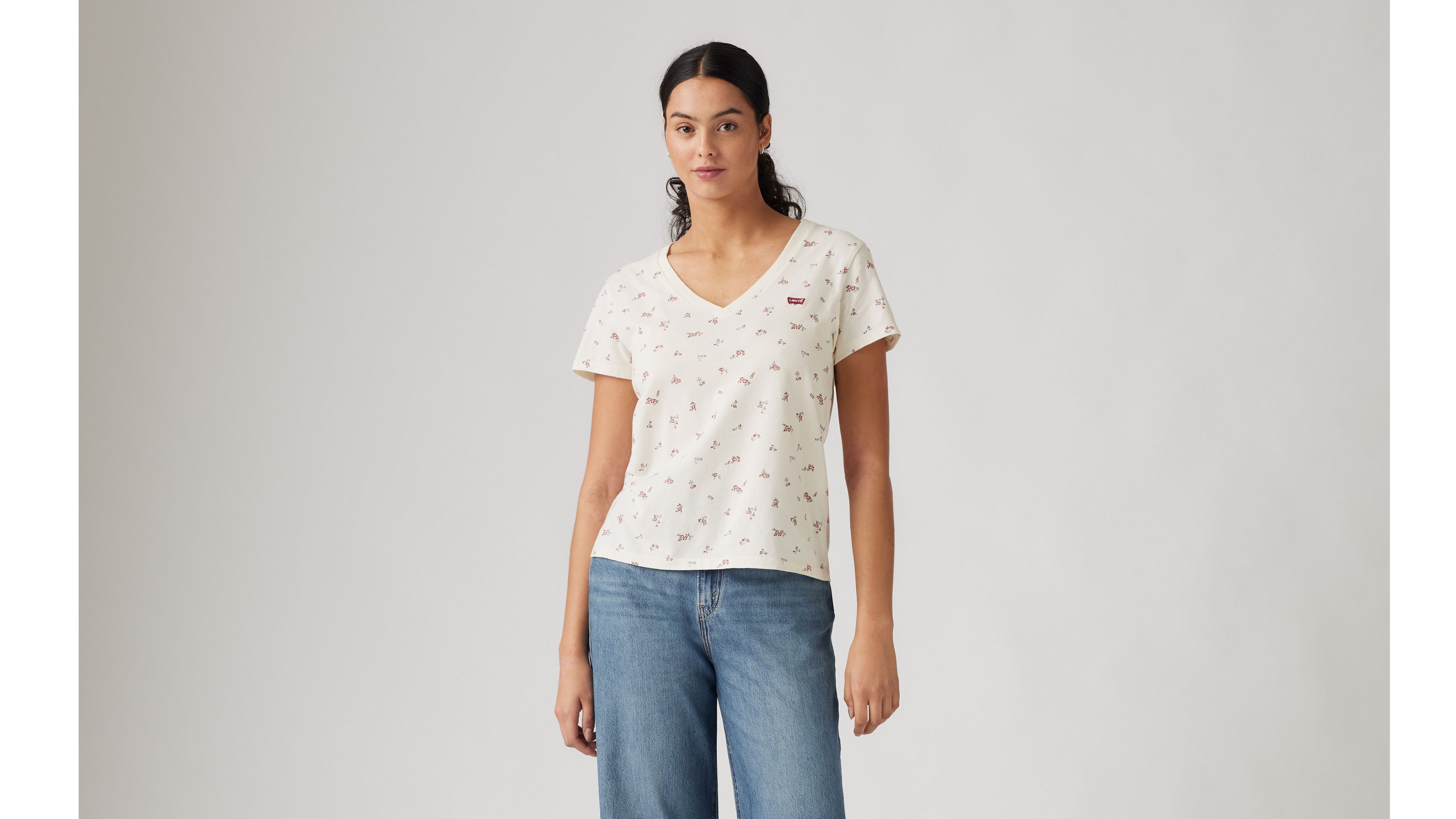 The Perfect V-Neck Tee 2