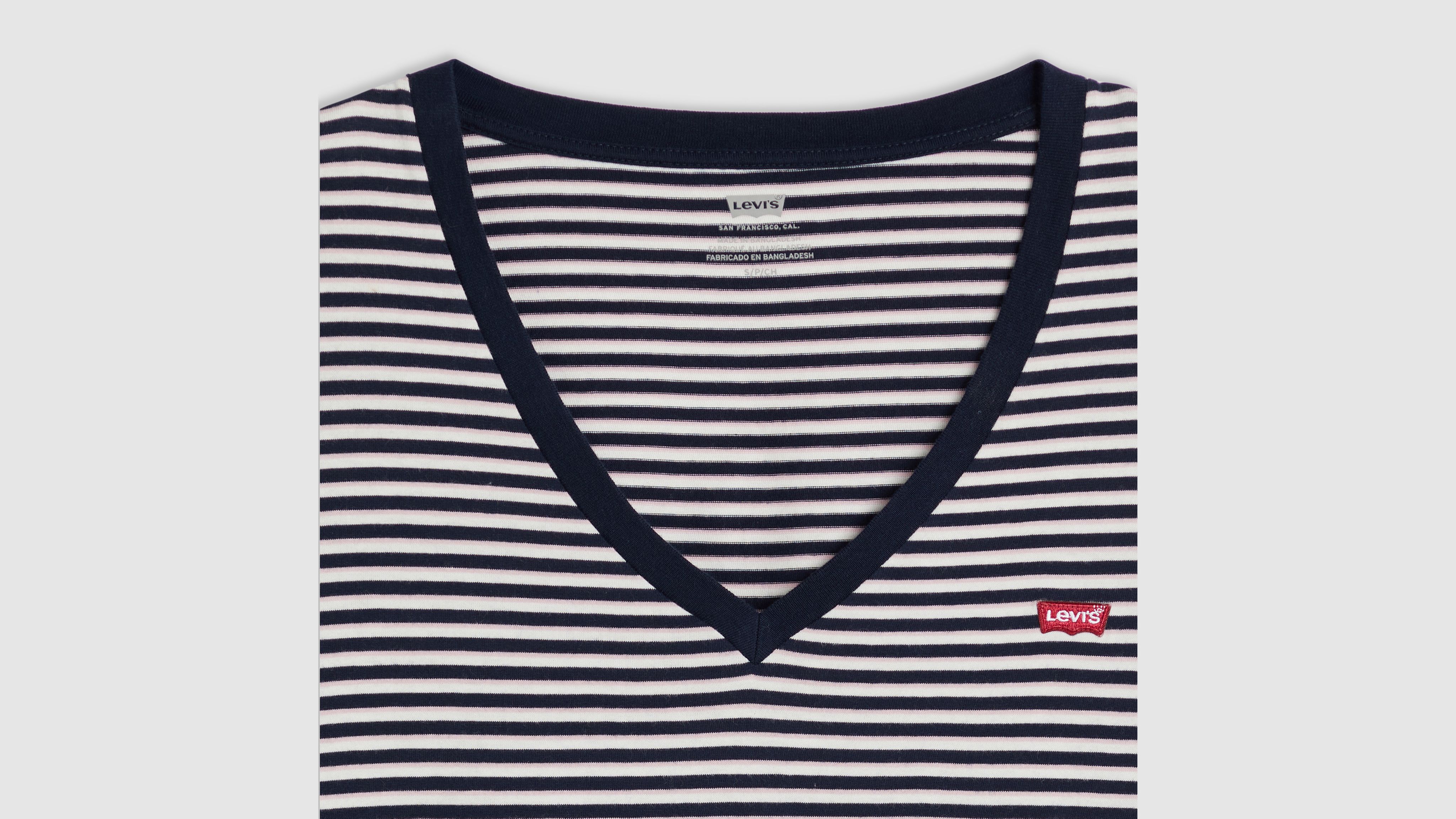 The Perfect V-Neck Tee 7