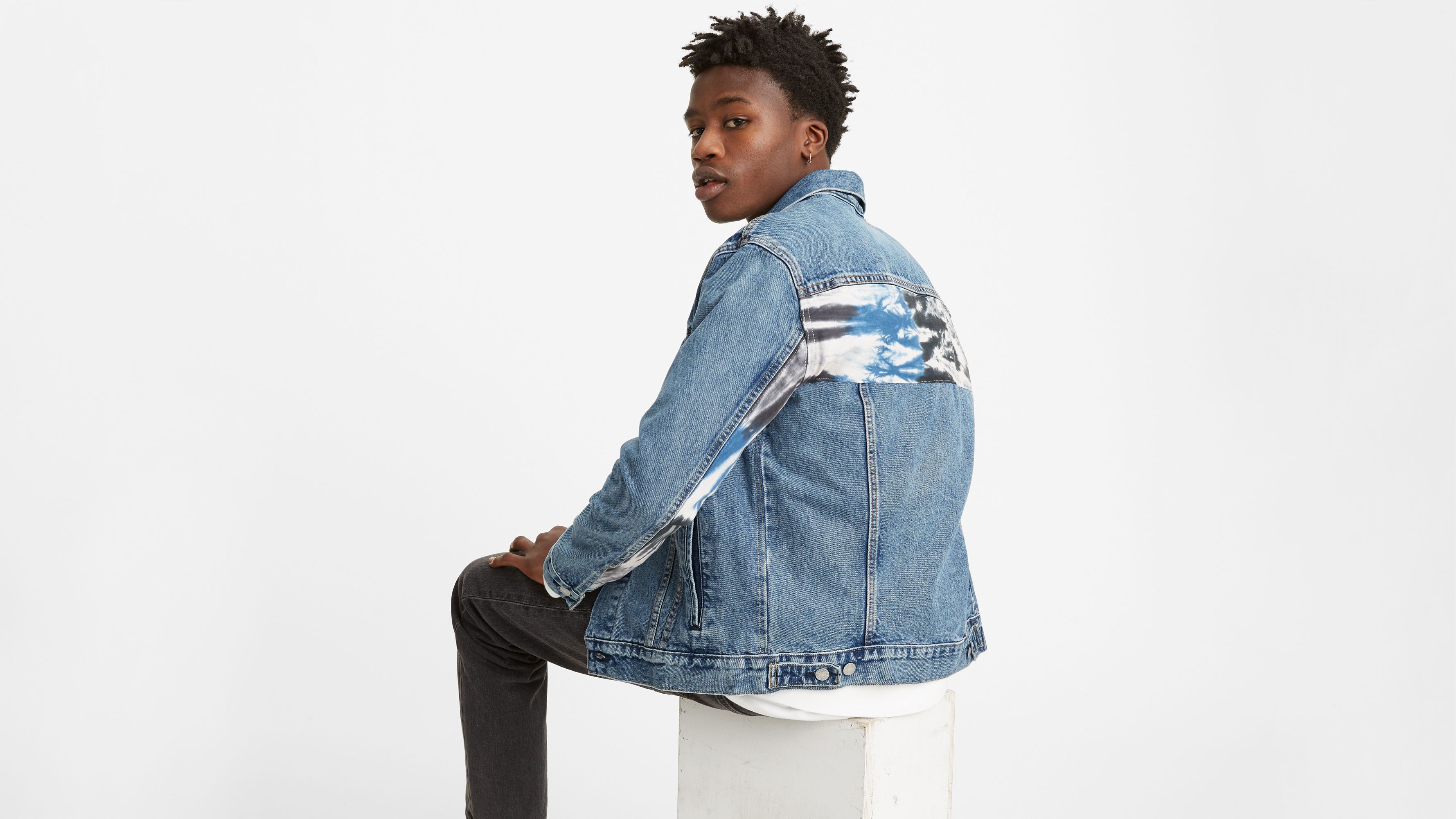 levi's tie dye trucker jacket