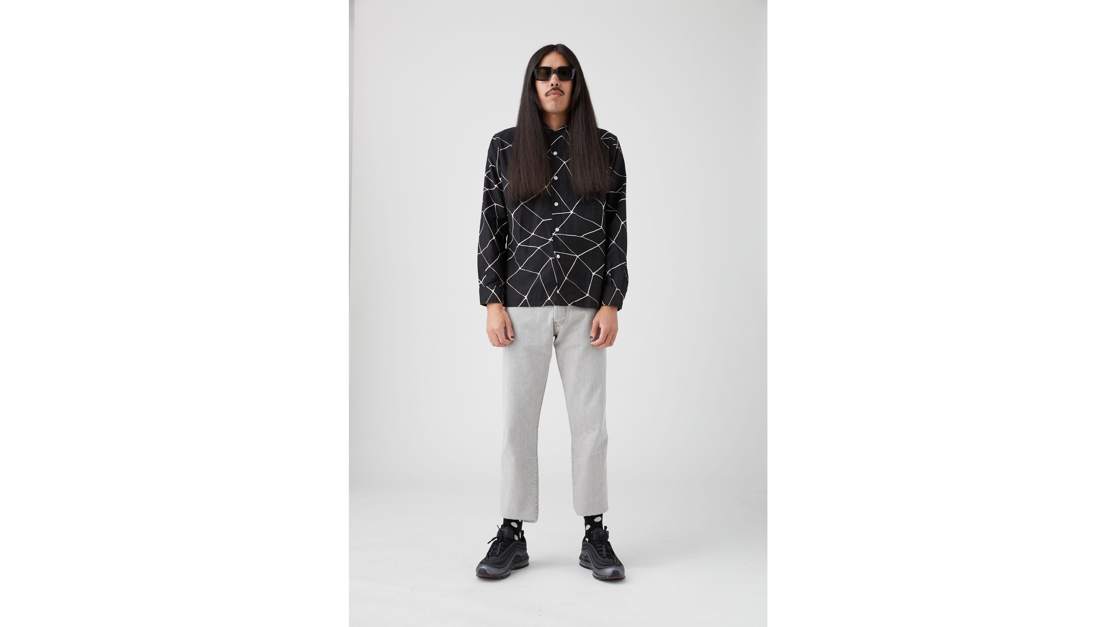 grey 501 levi jeans