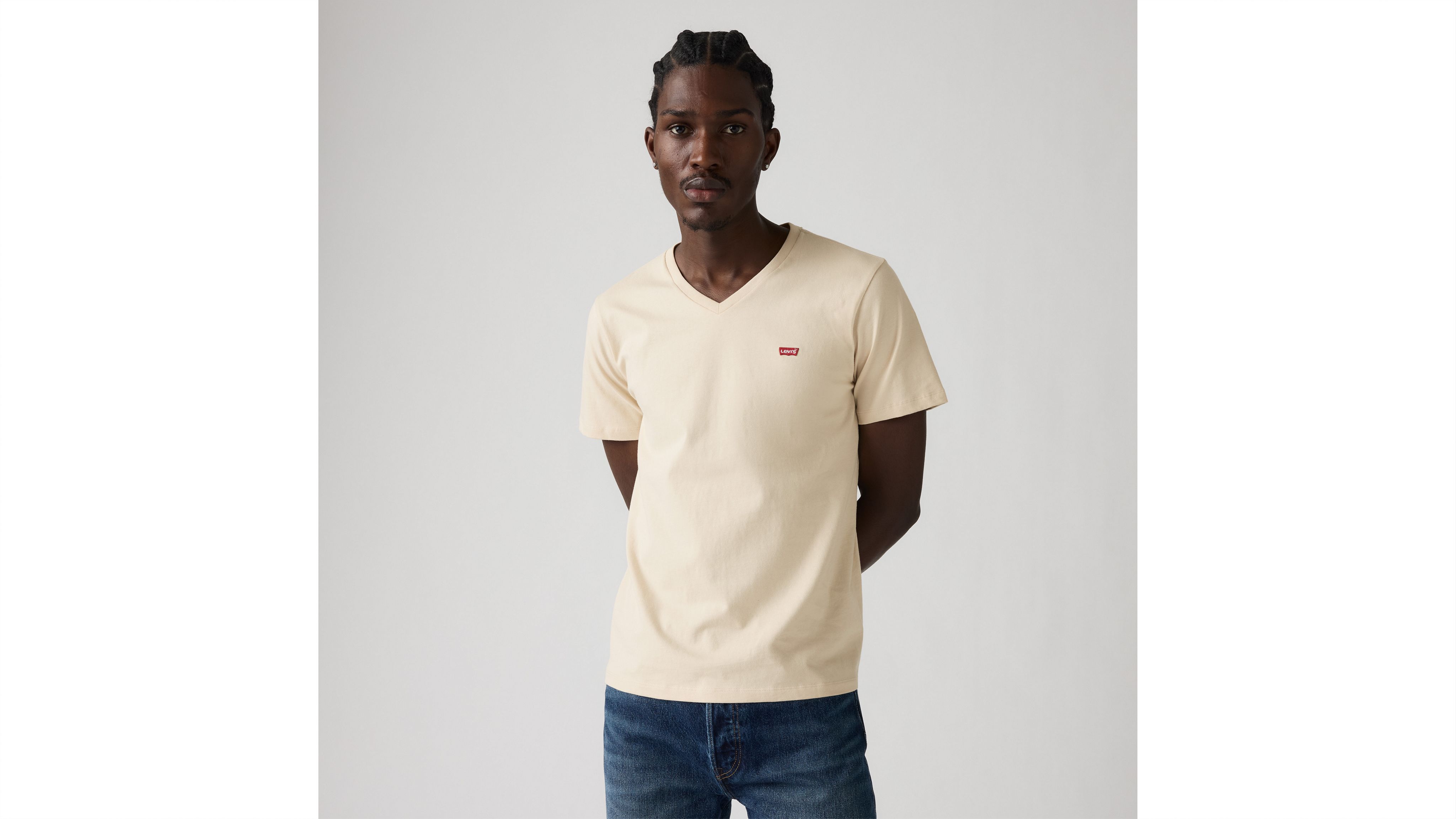 Original Housemark V-Neck Tee 6