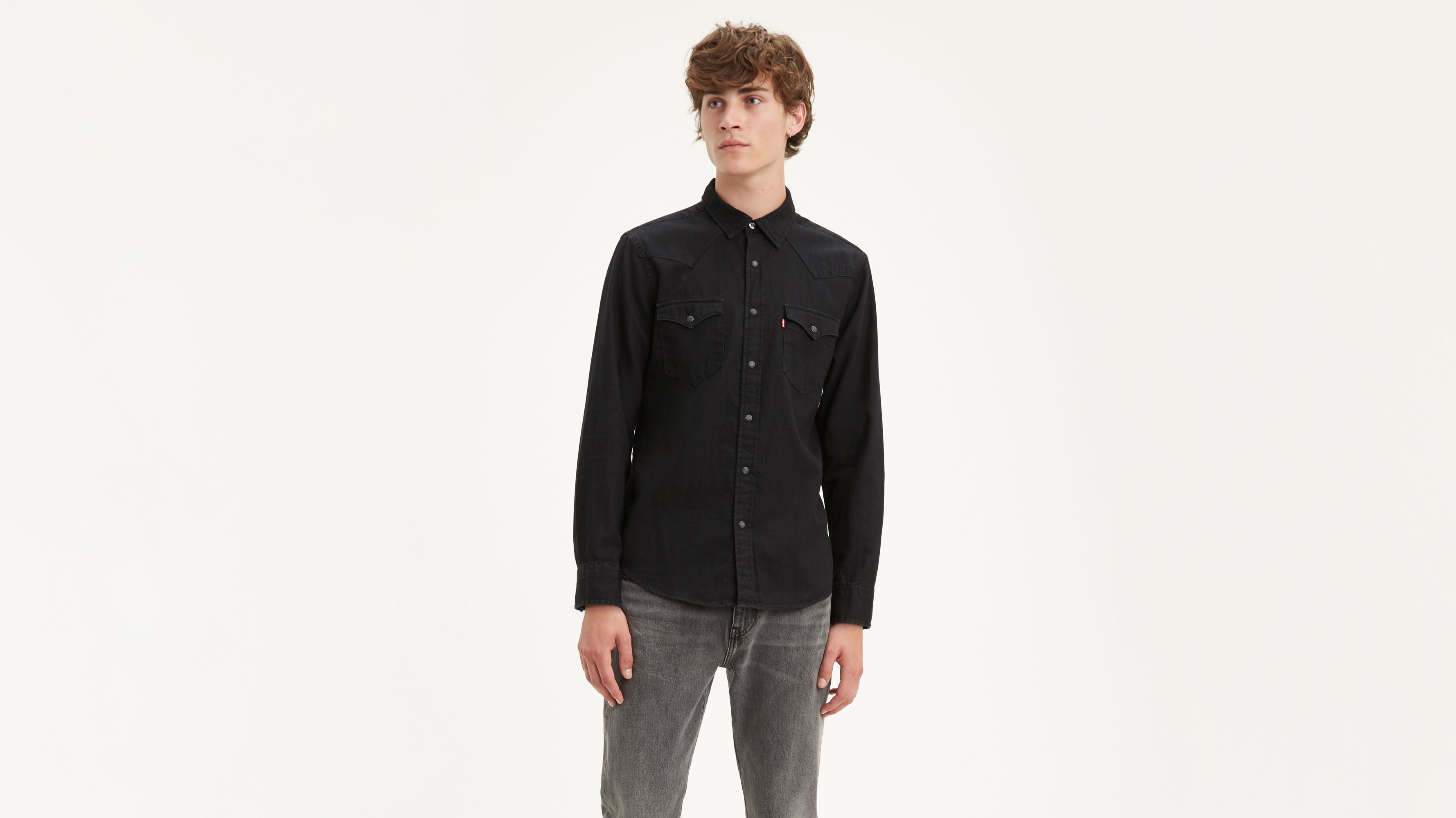 Black on sale levis shirt