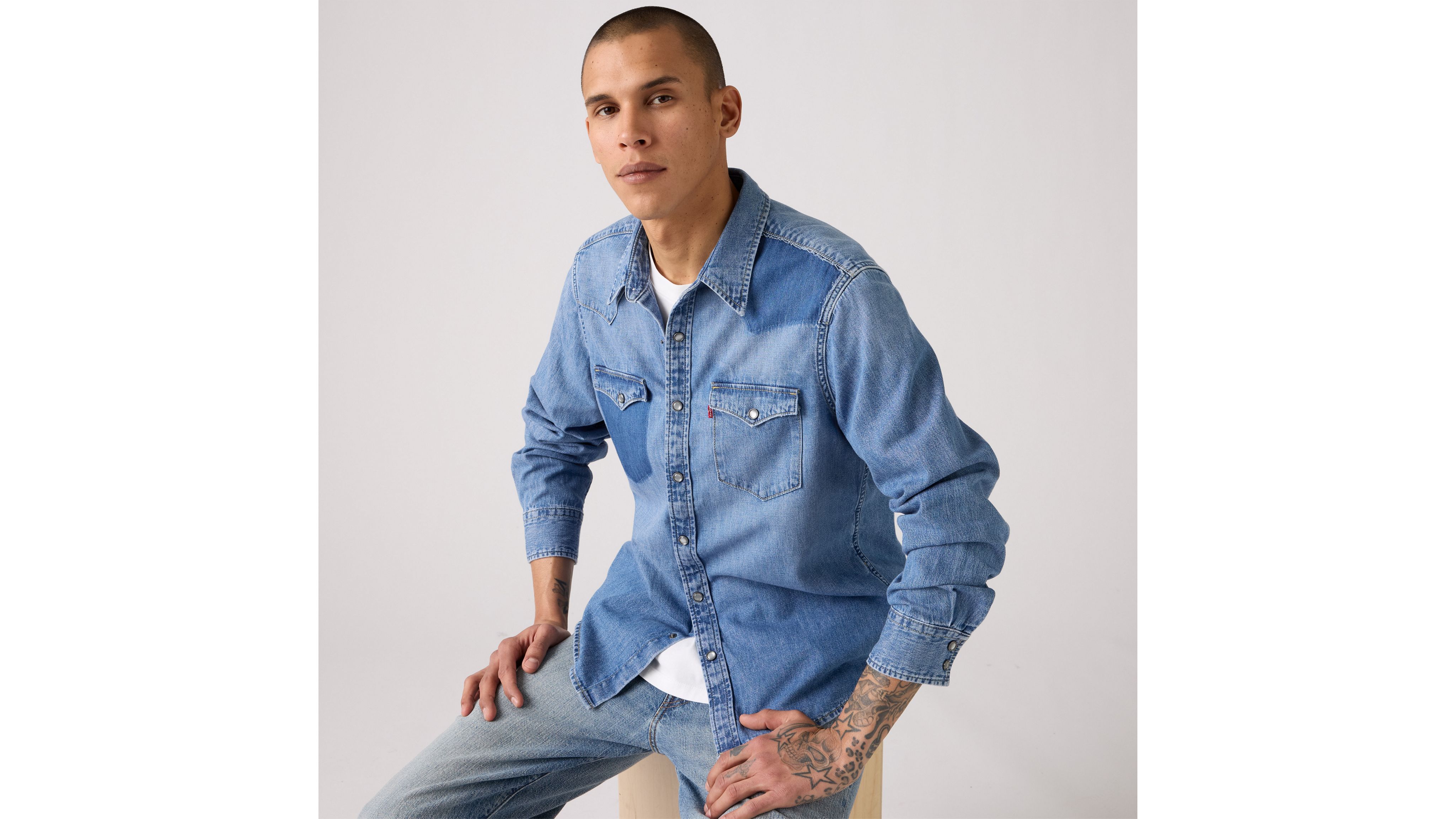Levi's Classic Standard Fit Western Shirt Chambray In Blue