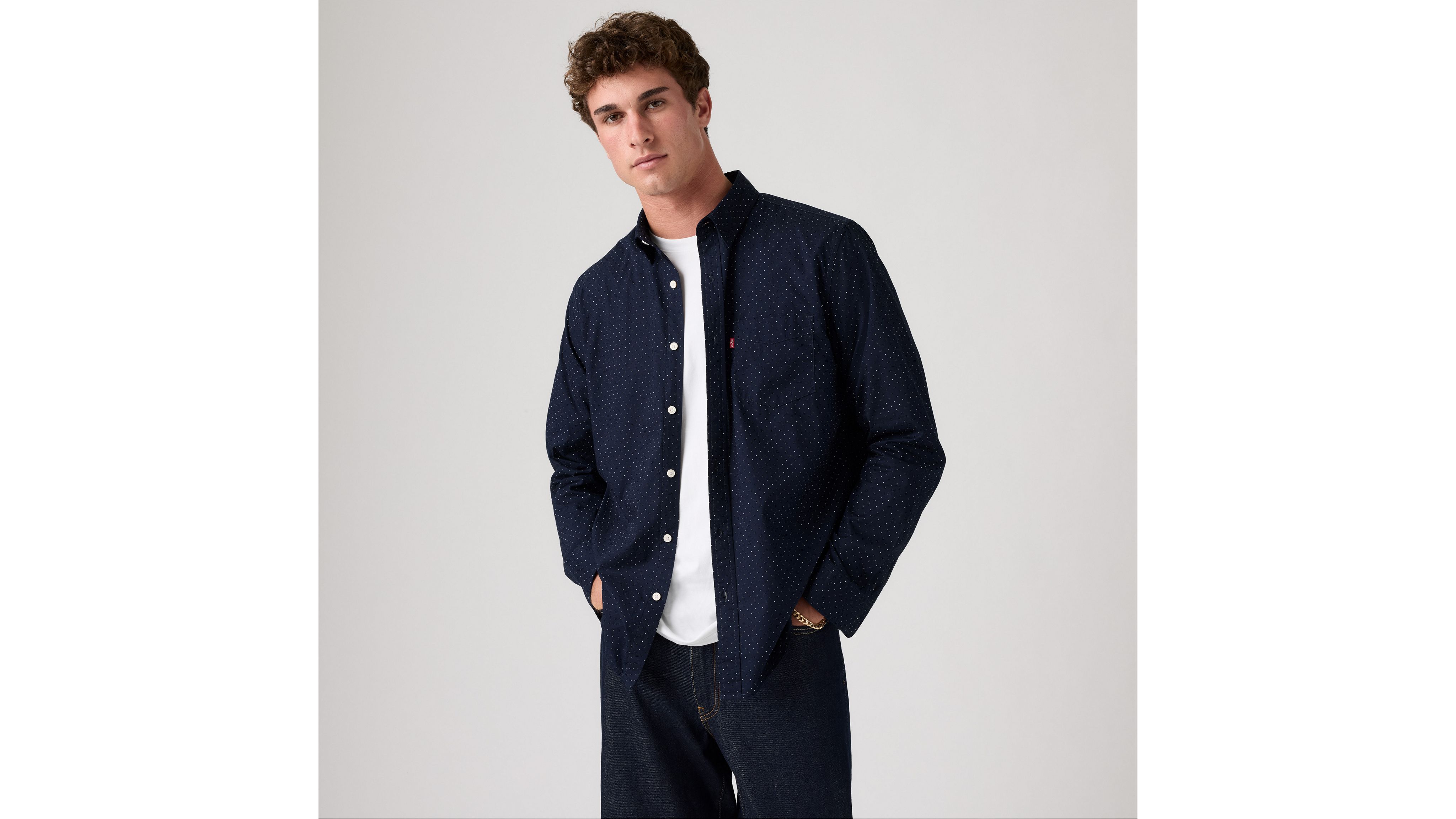 Standard Fit One Pocket Shirt