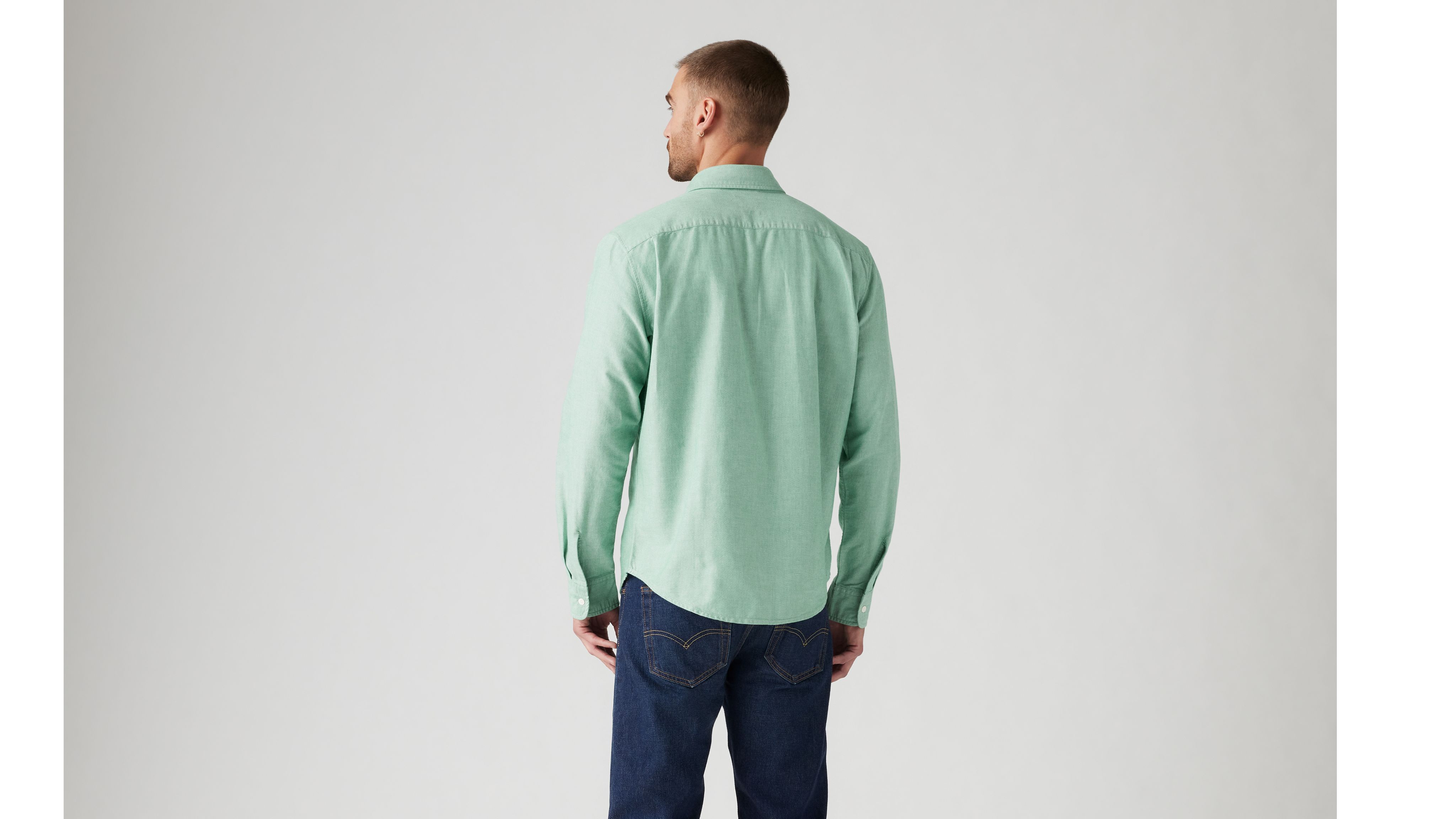 Classic Pocket Standard Fit Shirt 2