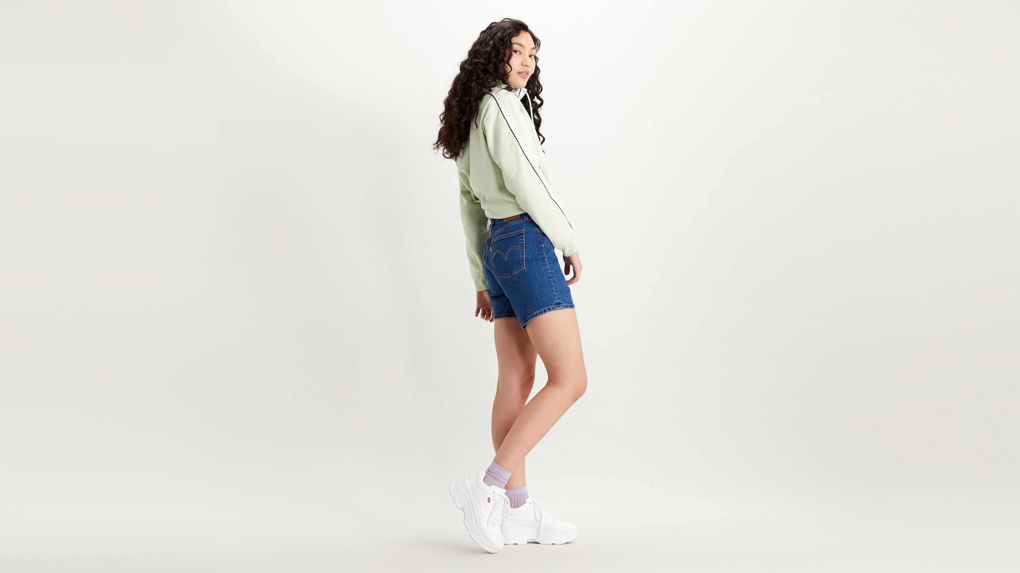 Calções de ganga 501®Mid Thigh, Bermudas e Shorts de mulher