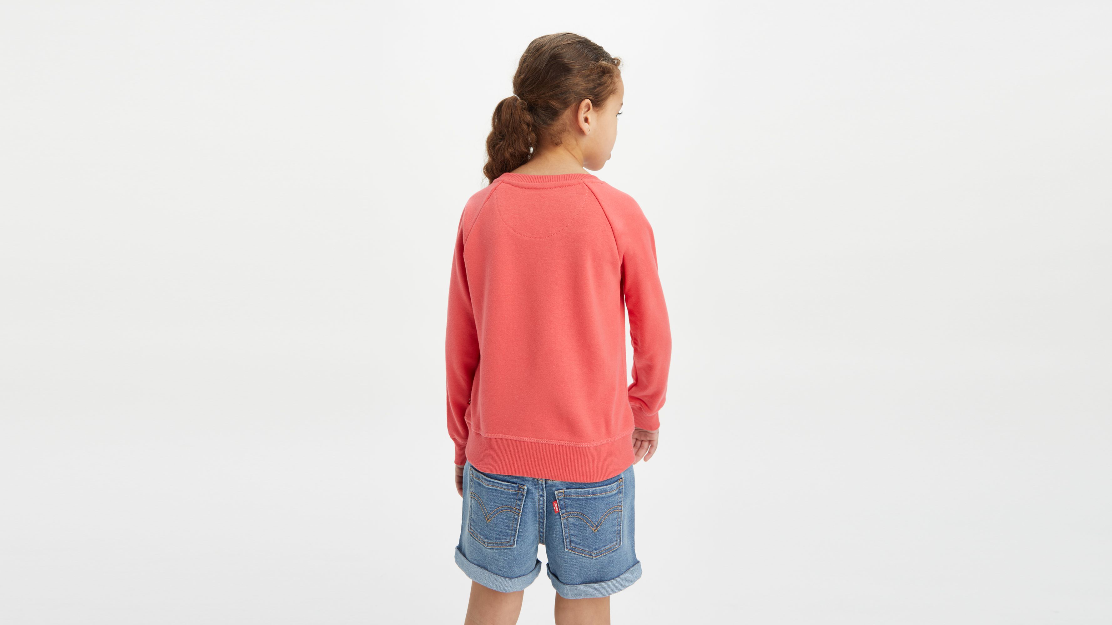 Cuello redondo con logotipo Batwing 2