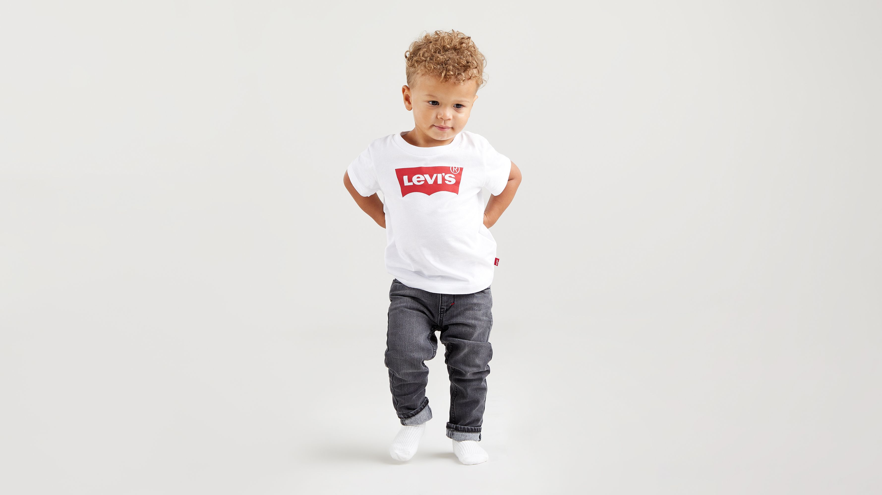 Levi's Little Boys' 4- 7 Classic Batwing T-Shirt 818157-001