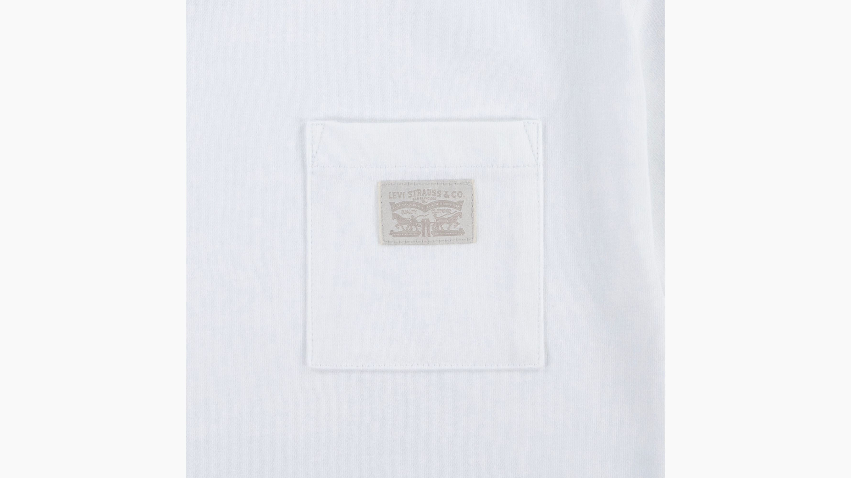 T-shirt met zak en gebogen boord 6