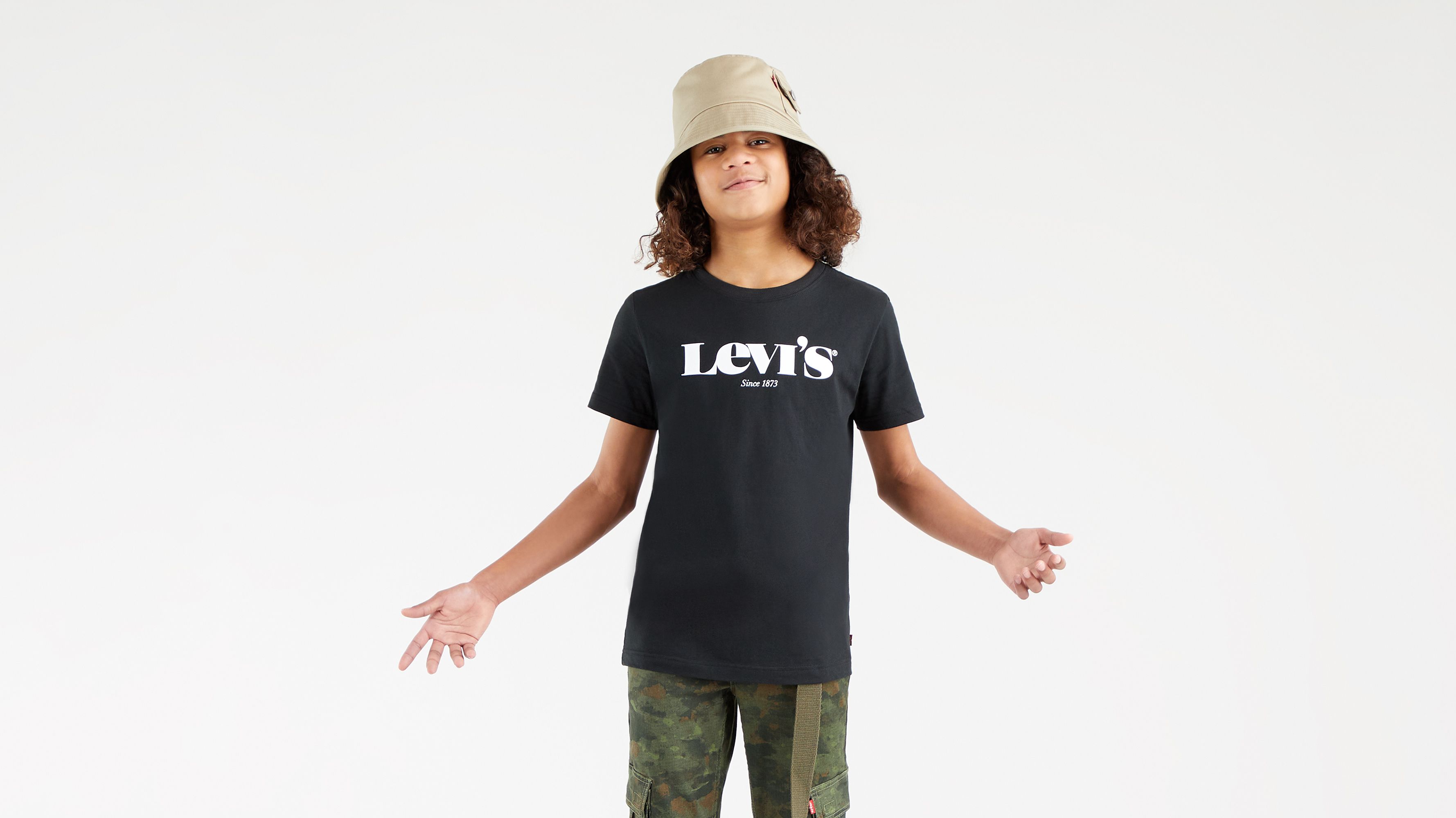 Młodzieżowa koszulka z grafiką 1