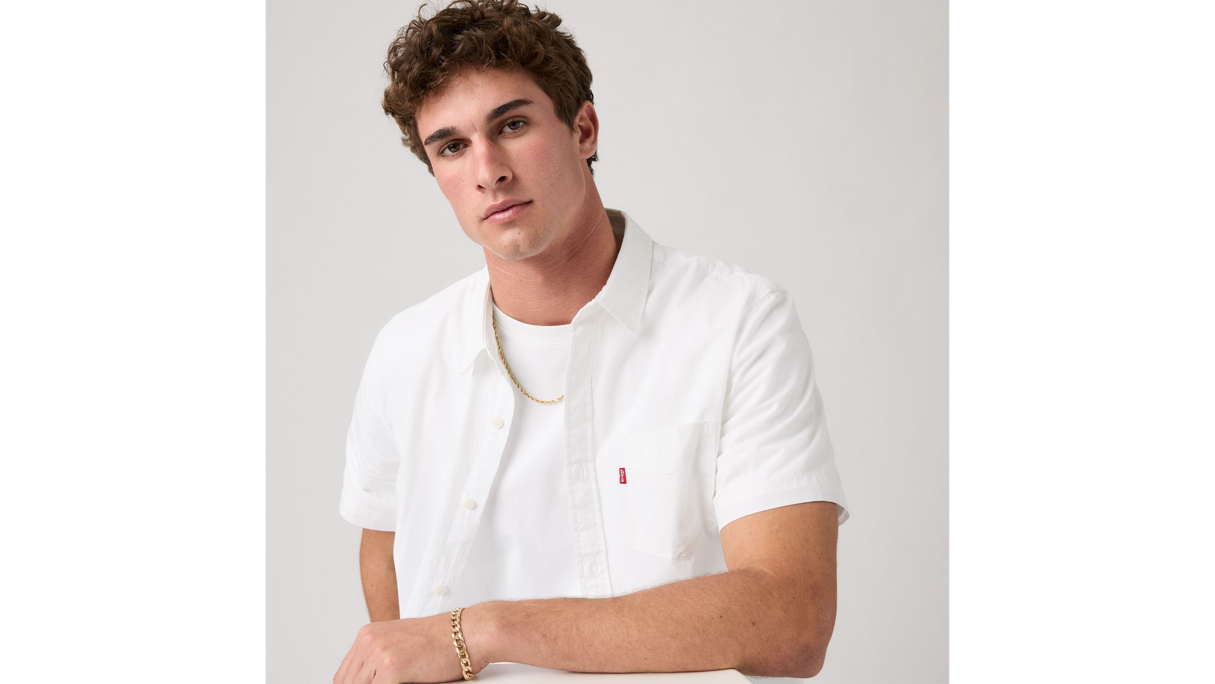 Short-Sleeve Classic Standard Fit Shirt