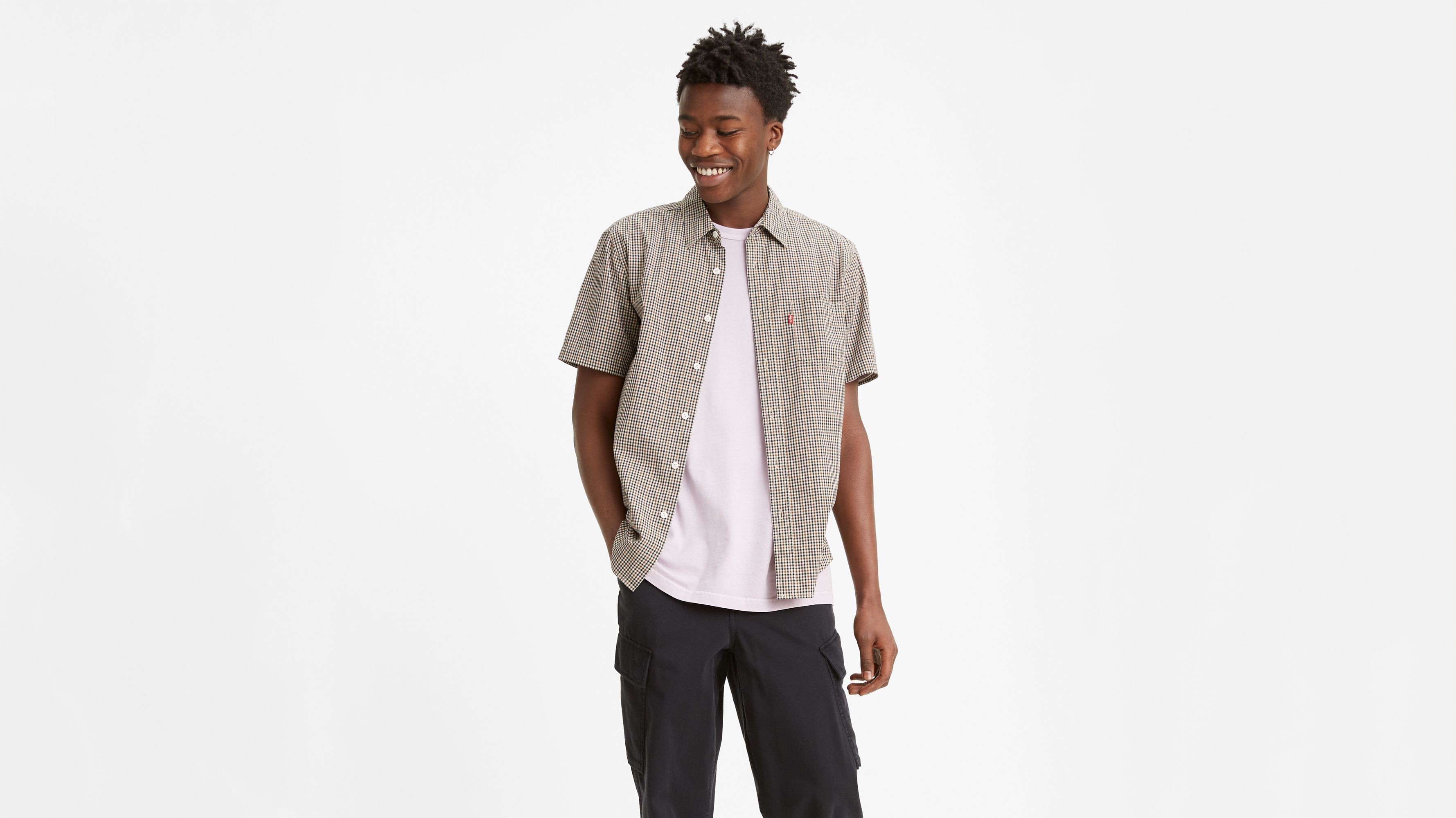 Short Sleeve Classic One Pocket Standard Fit Shirt 3