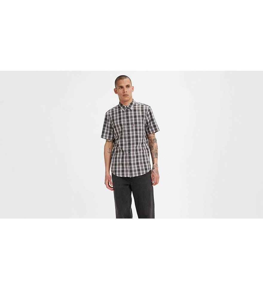 Short Sleeve Classic 1 Pocket Standard Fit Shirt - Black | Levi's® US