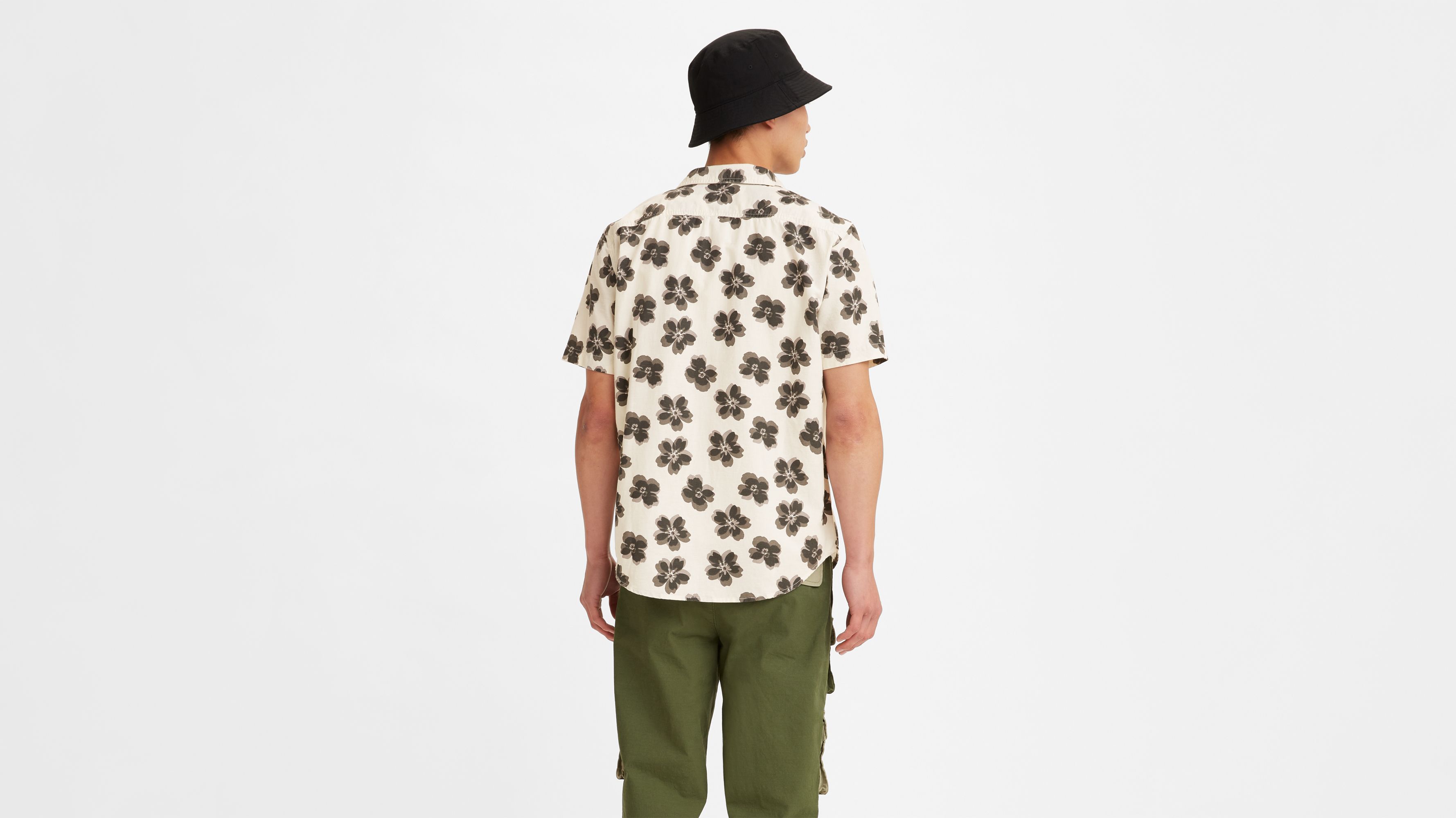Short Sleeve Classic One Pocket Standard Fit Shirt - White