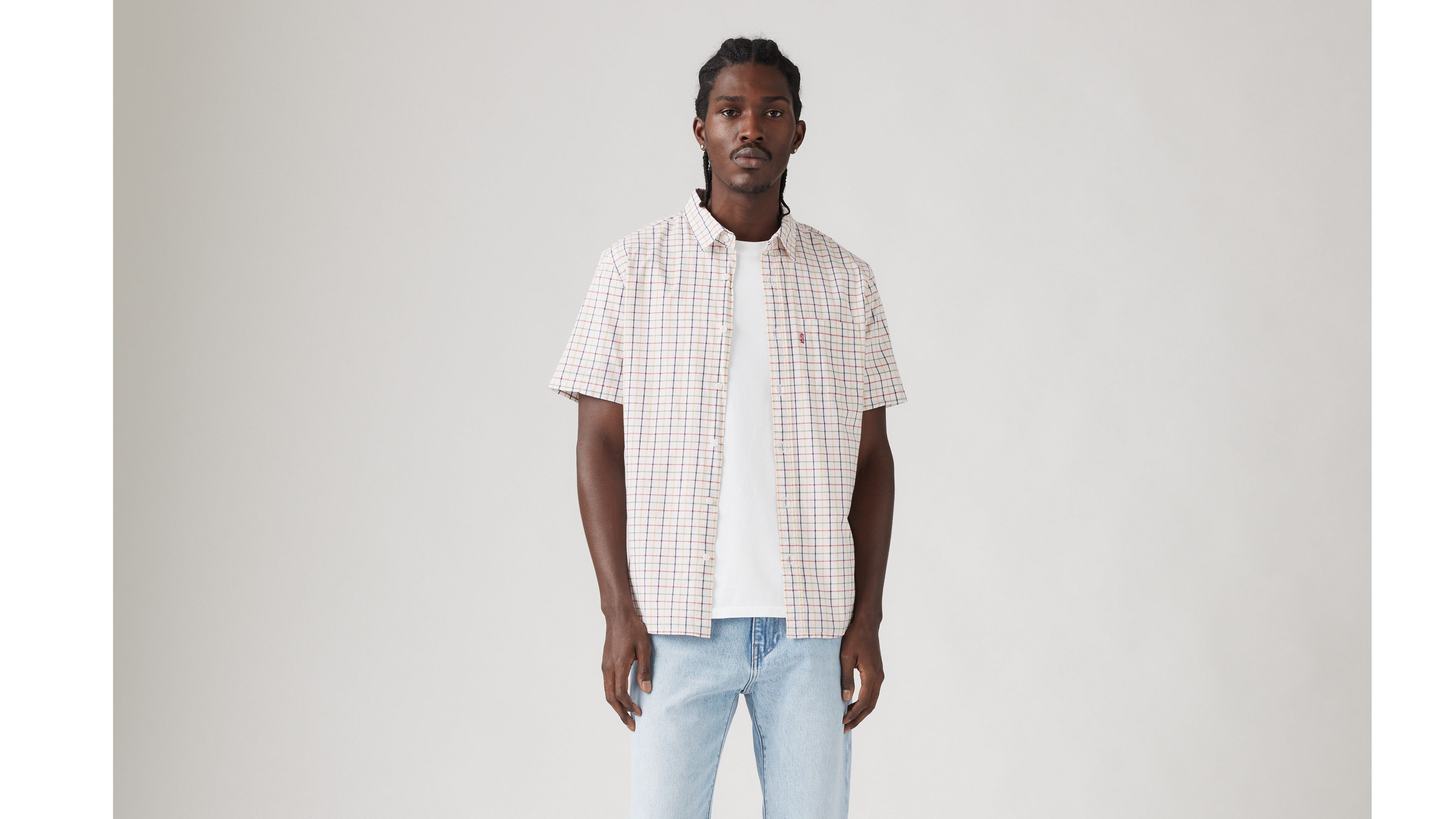 Short Sleeve Classic One Pocket Standard Fit Shirt