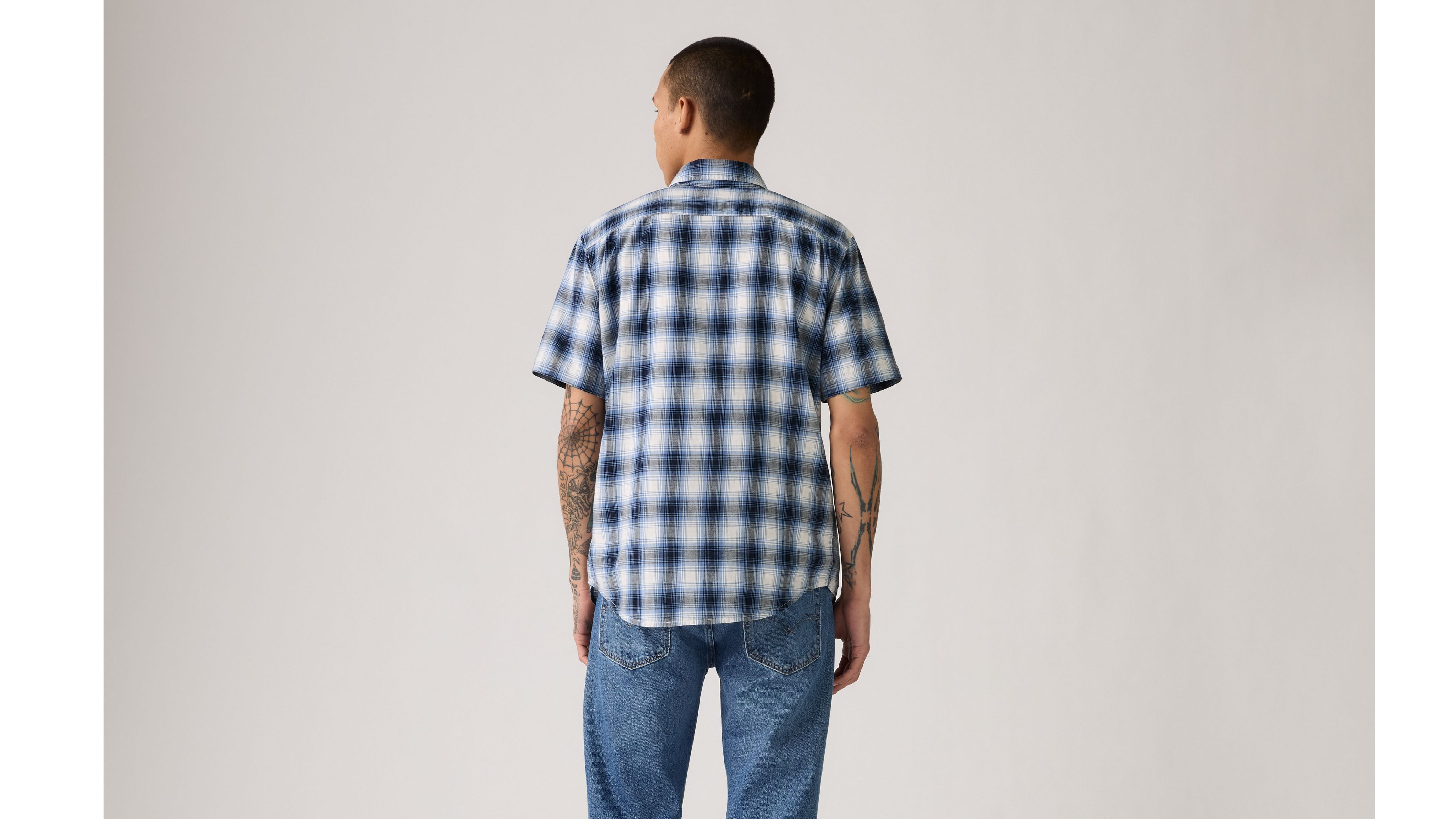 Short-Sleeve Classic Standard Fit Shirt 3