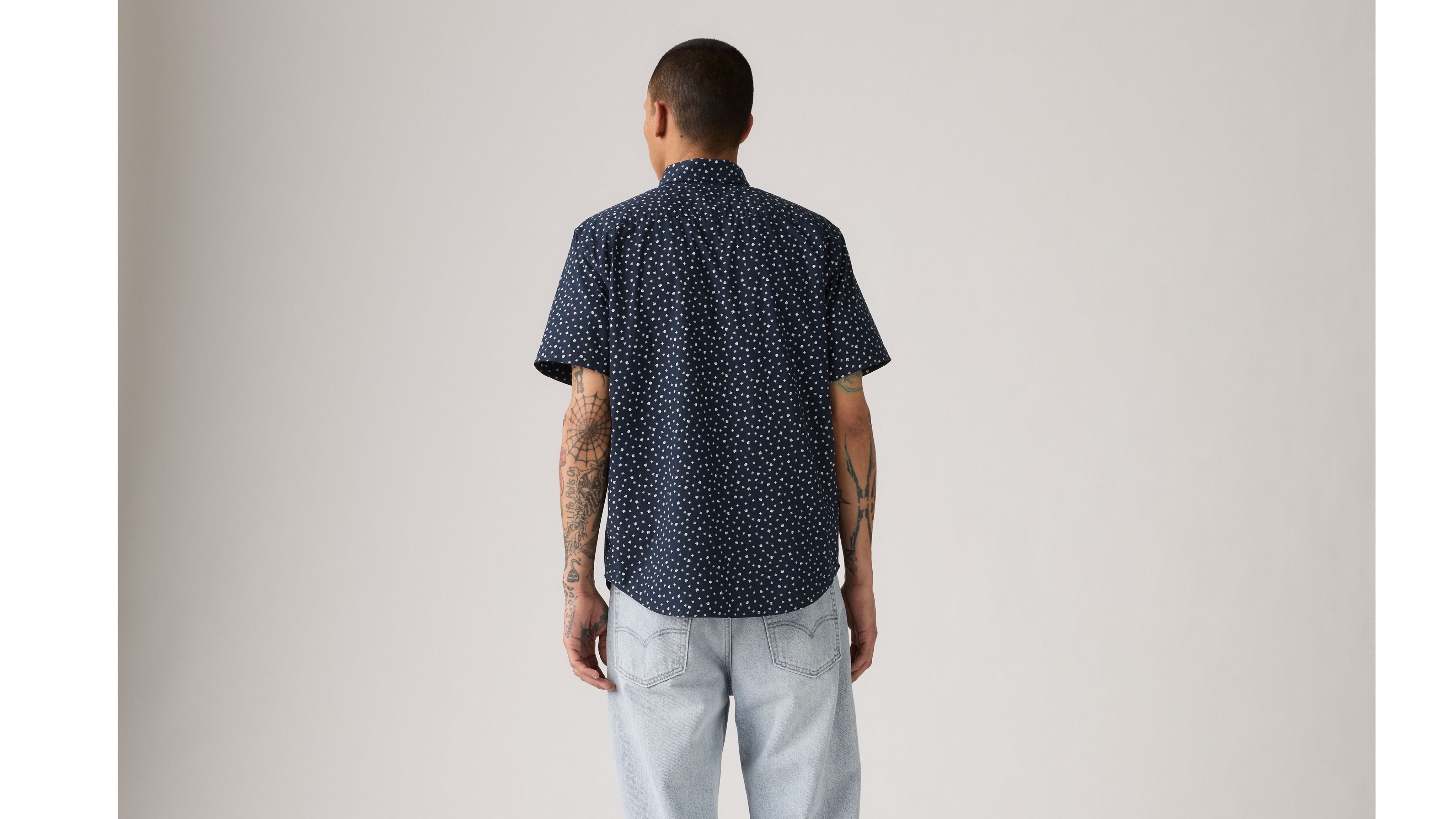 Short-Sleeve Classic Standard Fit Shirt 3