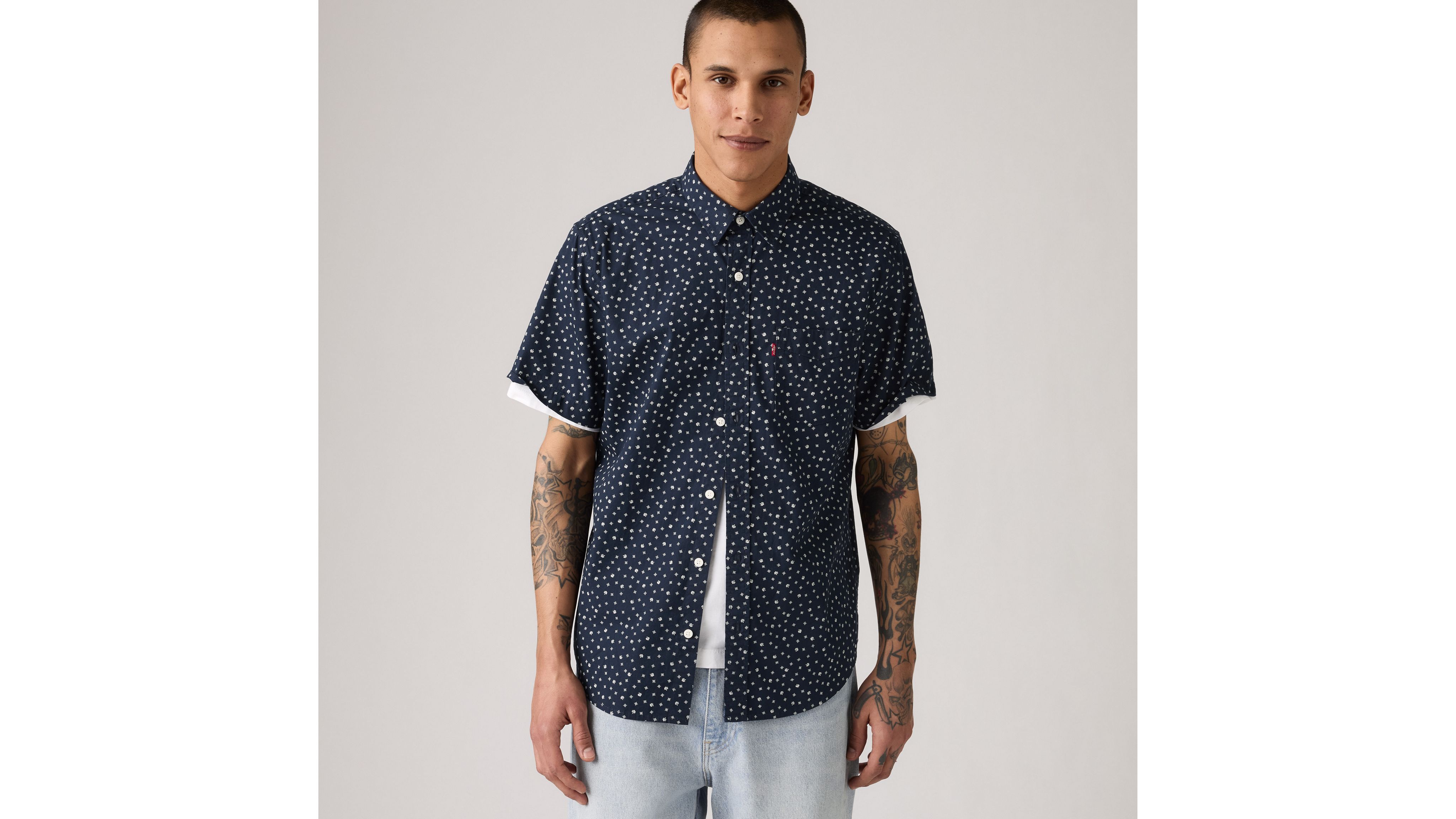 Short-Sleeve Classic Standard Fit Shirt 1