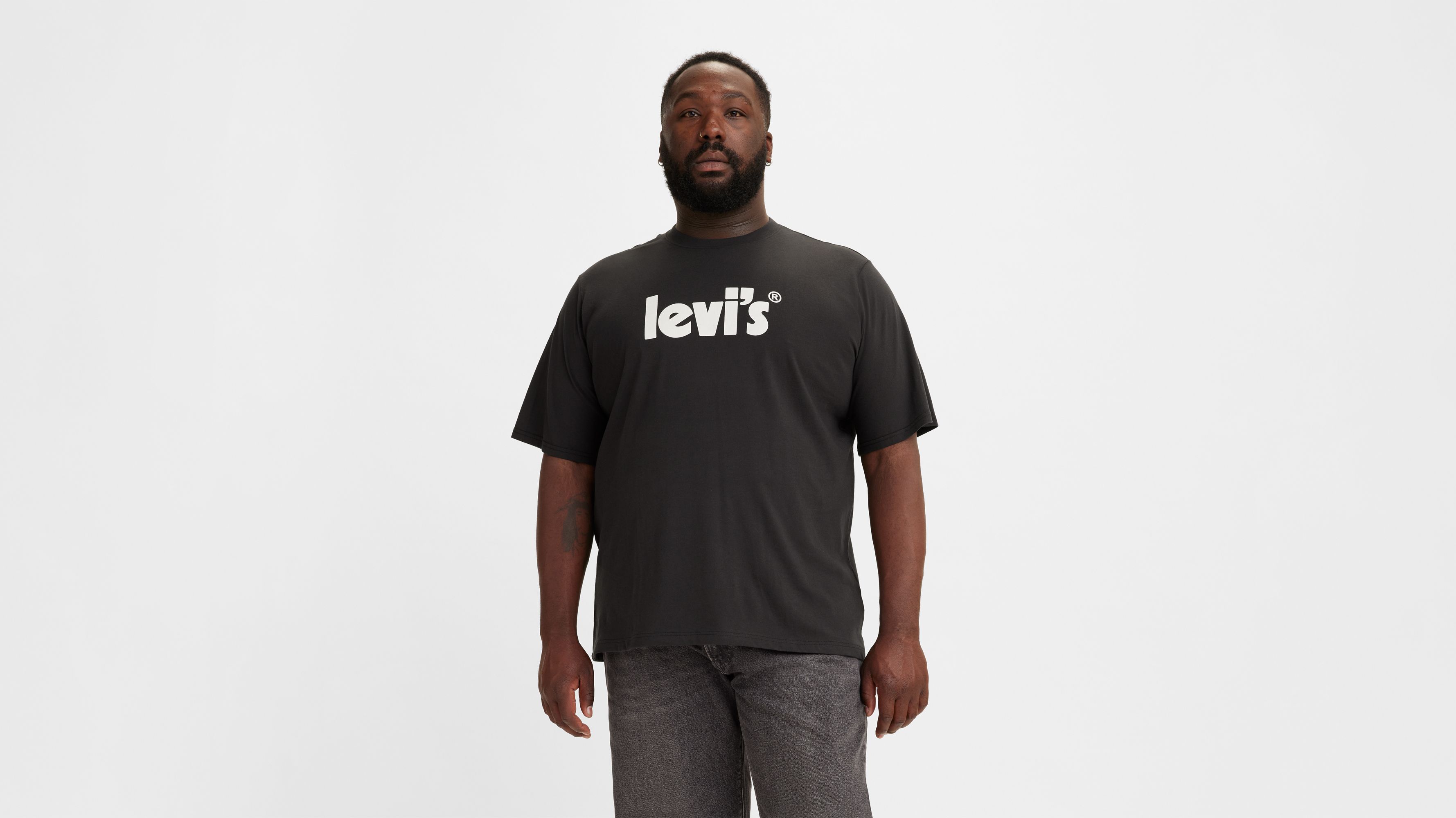 Levi&rsquo;s® Logo Relaxed Fit Short Sleeve T-shirt (tall) - Black 