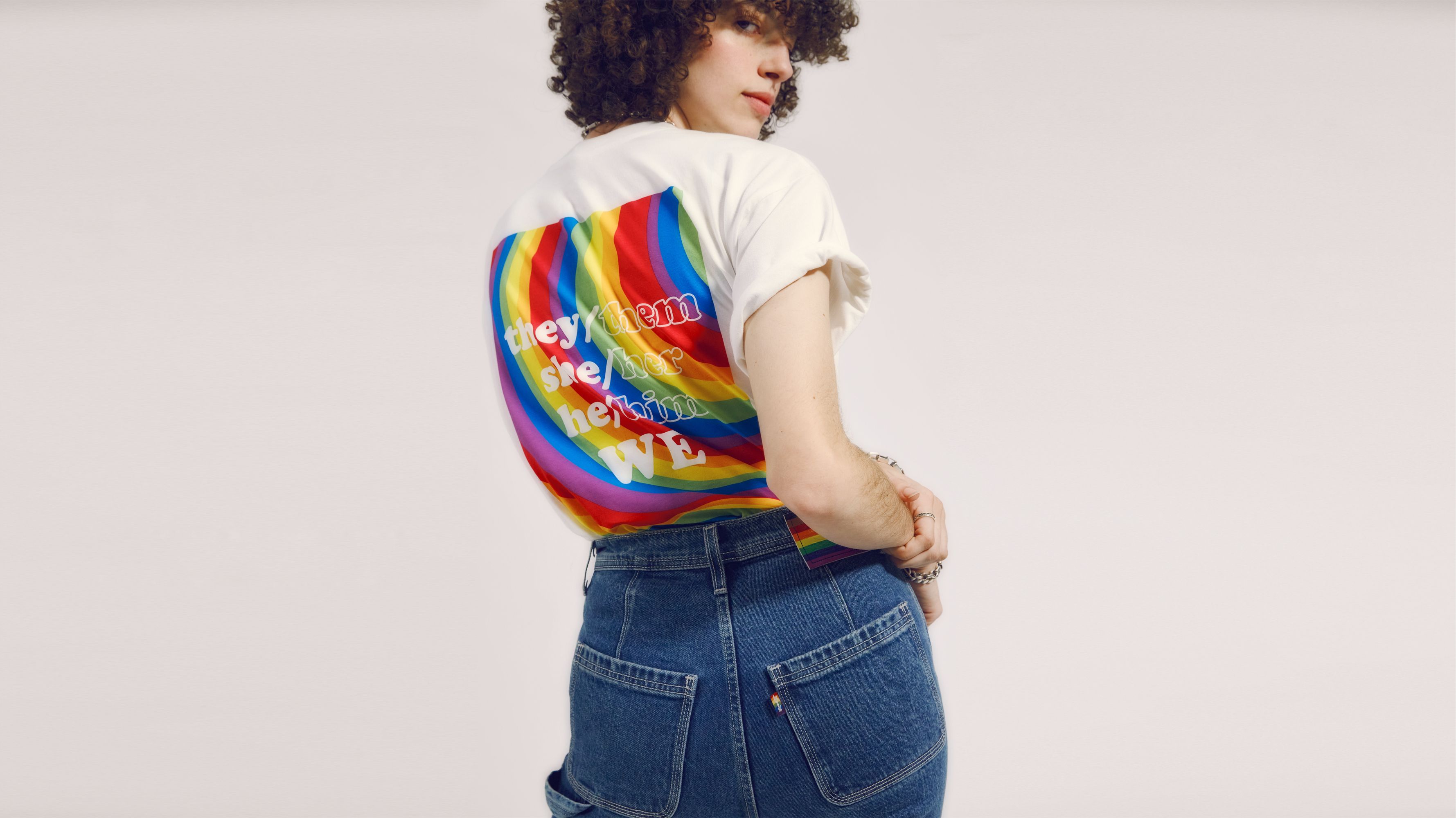 Levis t outlet shirt pride