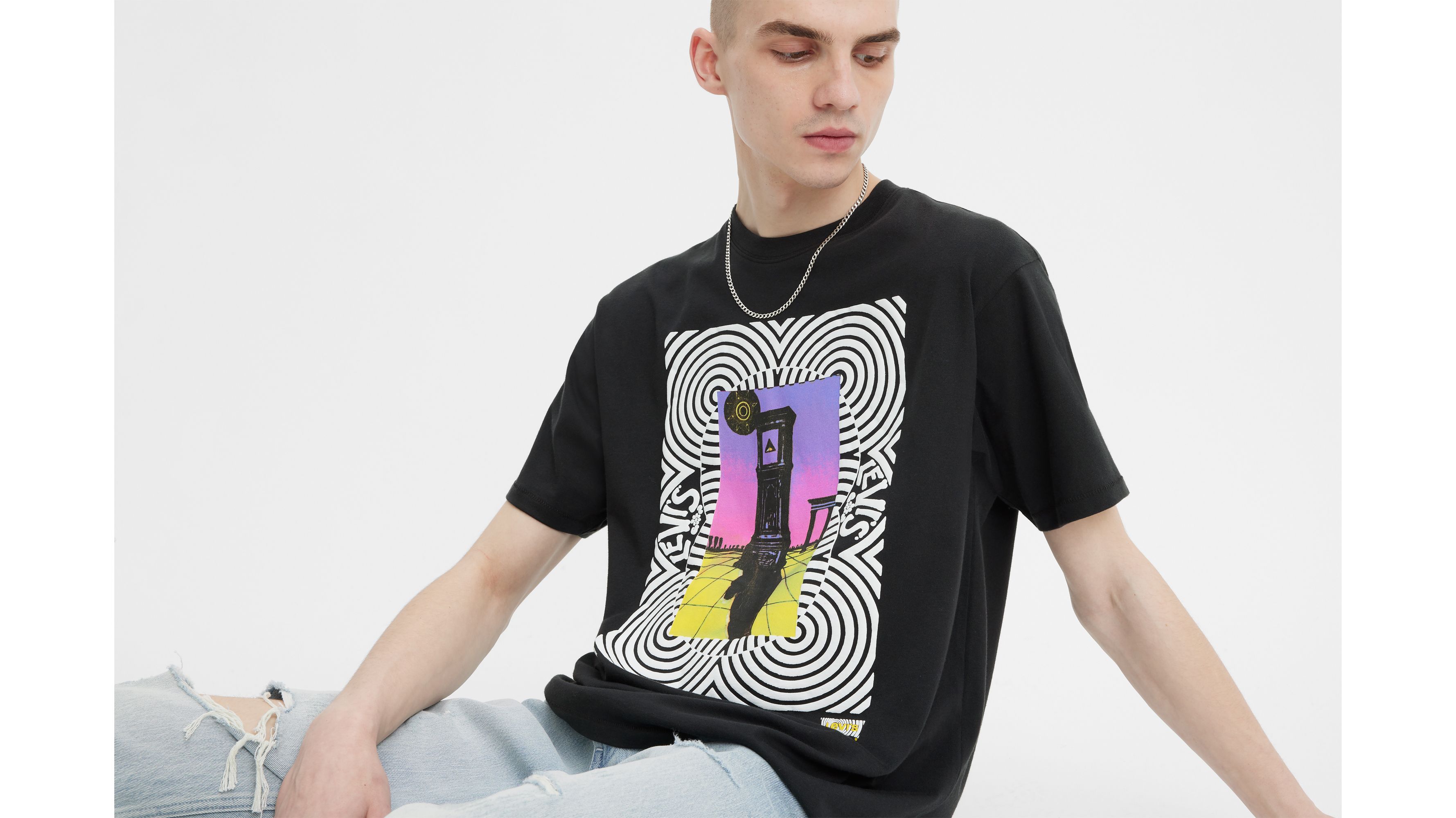 Vintage Fit Graphic T-Shirt 3