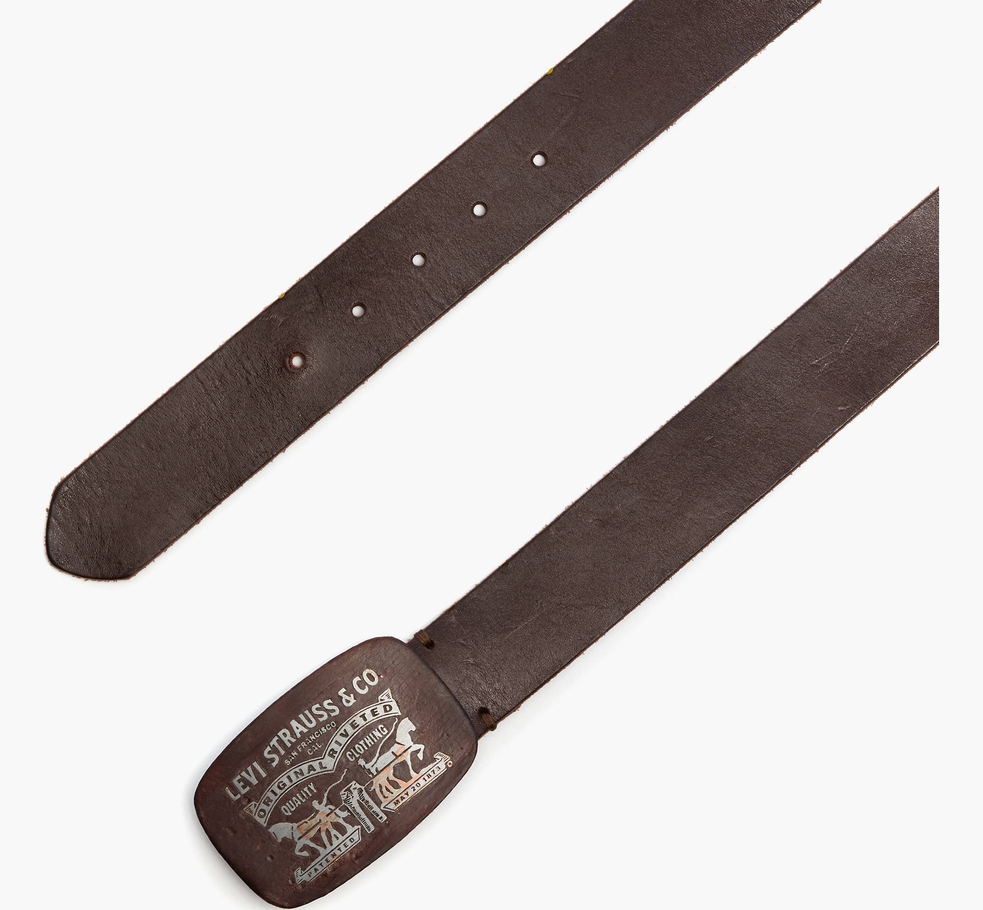 Horse Pull Buckle Leather Belt - Brown | Levi's® US