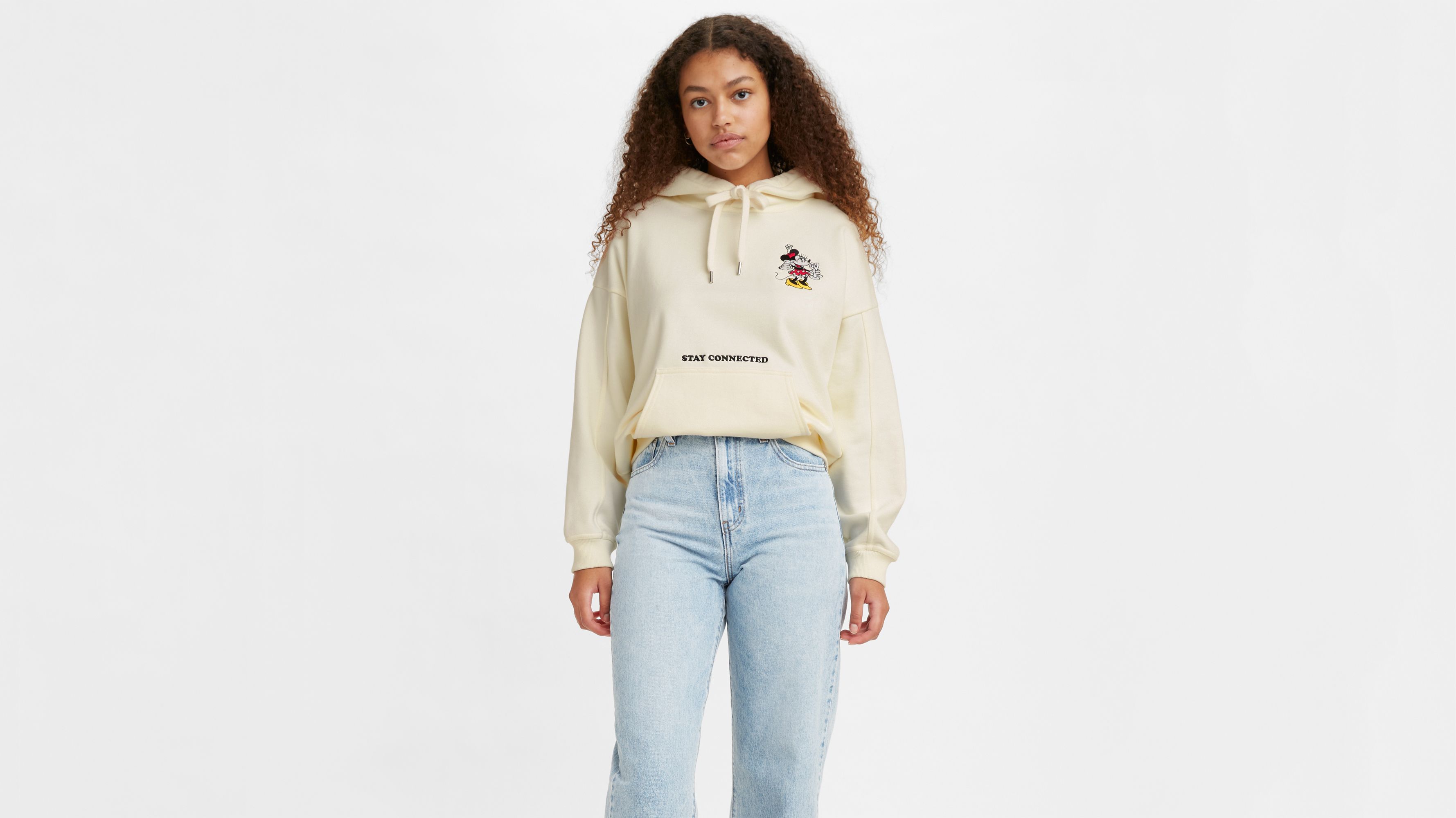 levis white sweatshirt