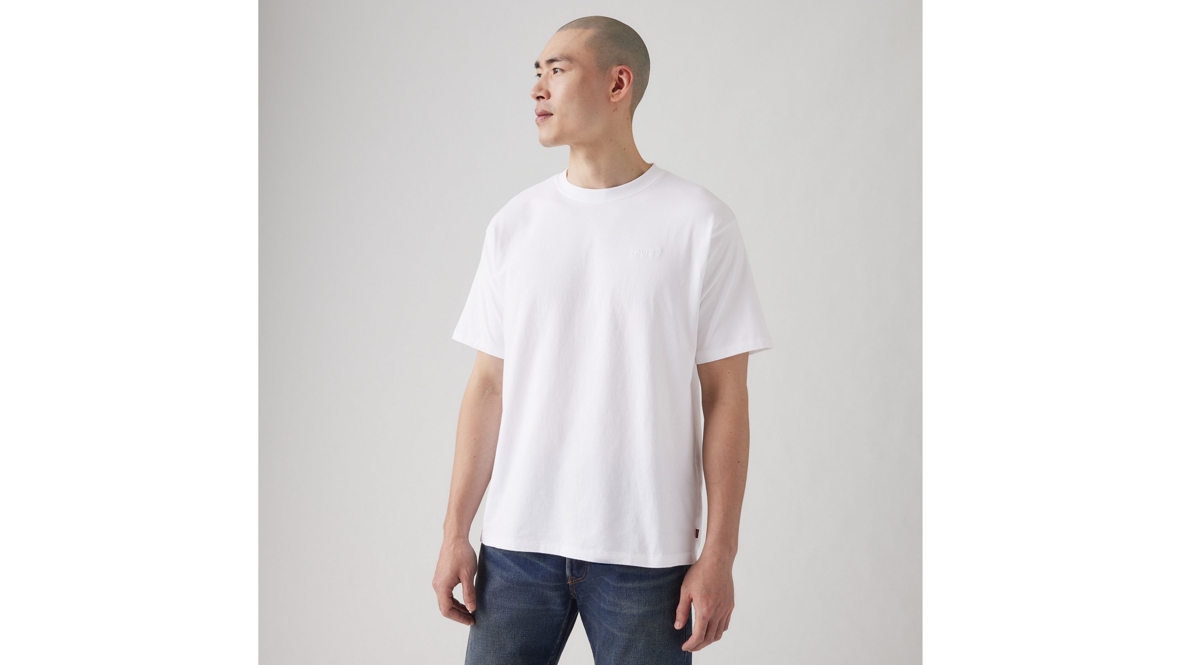 White and red store levis t shirt