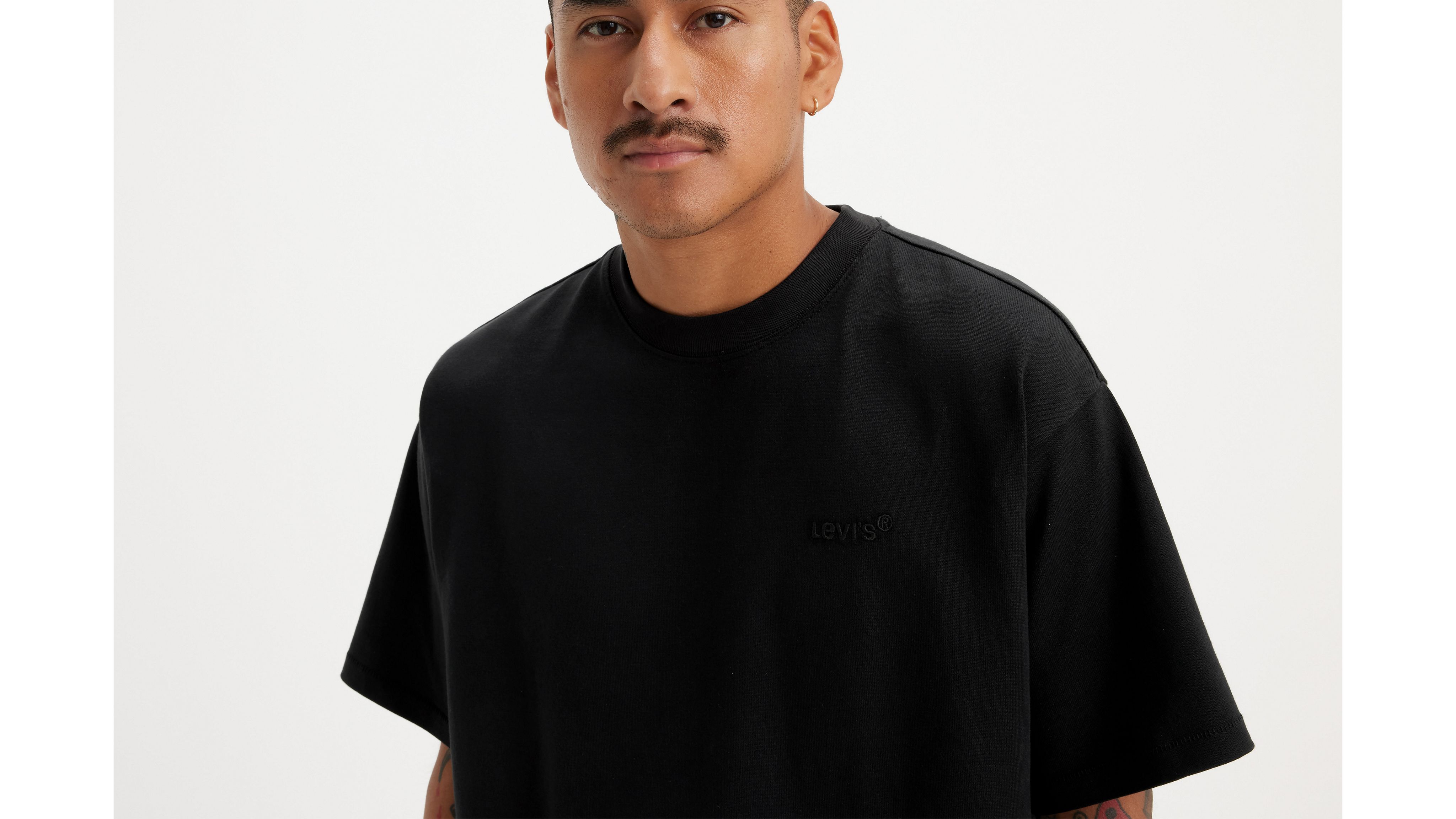 Levi's black t shirt with red on sale logo