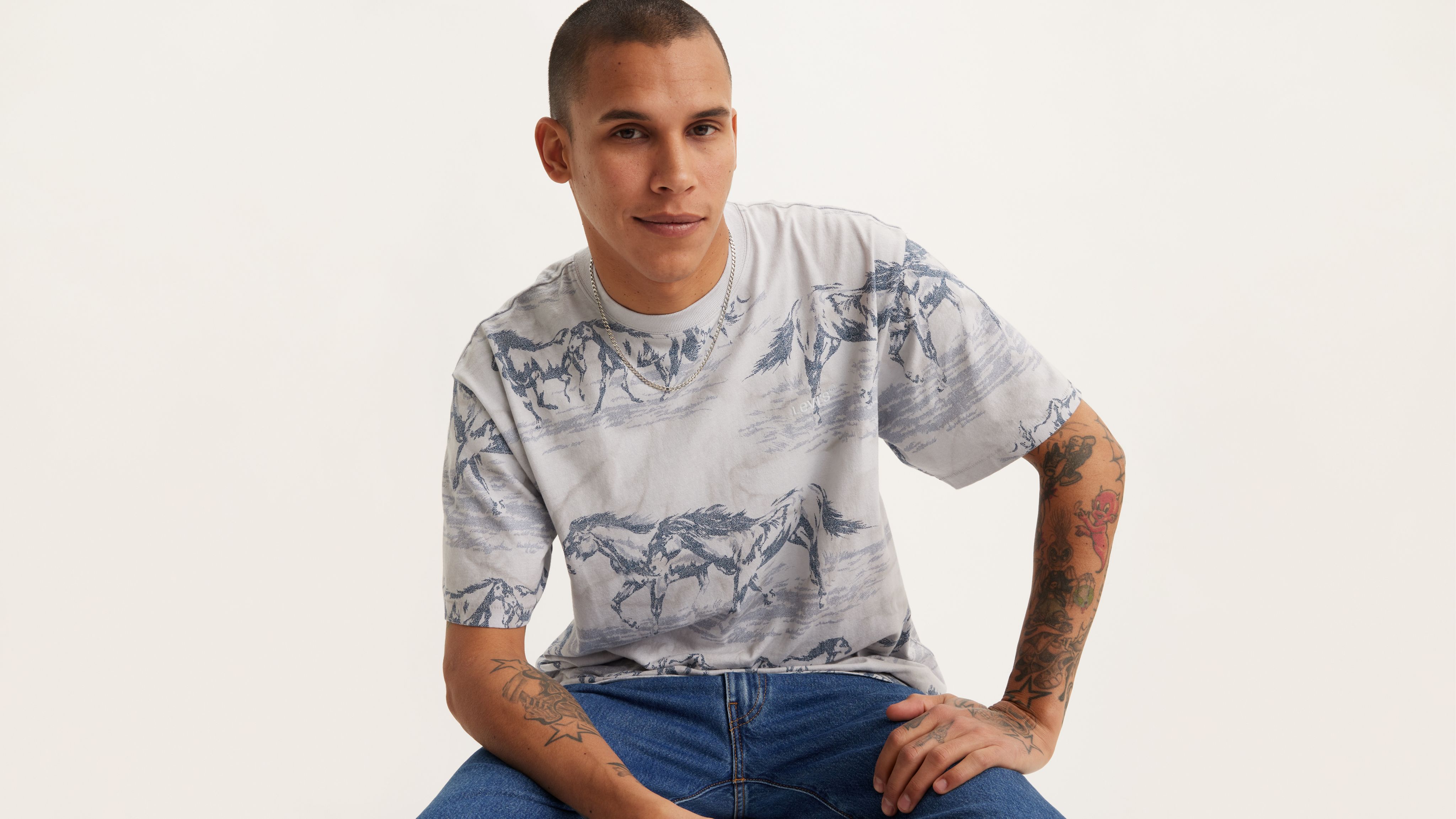 Red Tab™ Vintage T-Shirt 4
